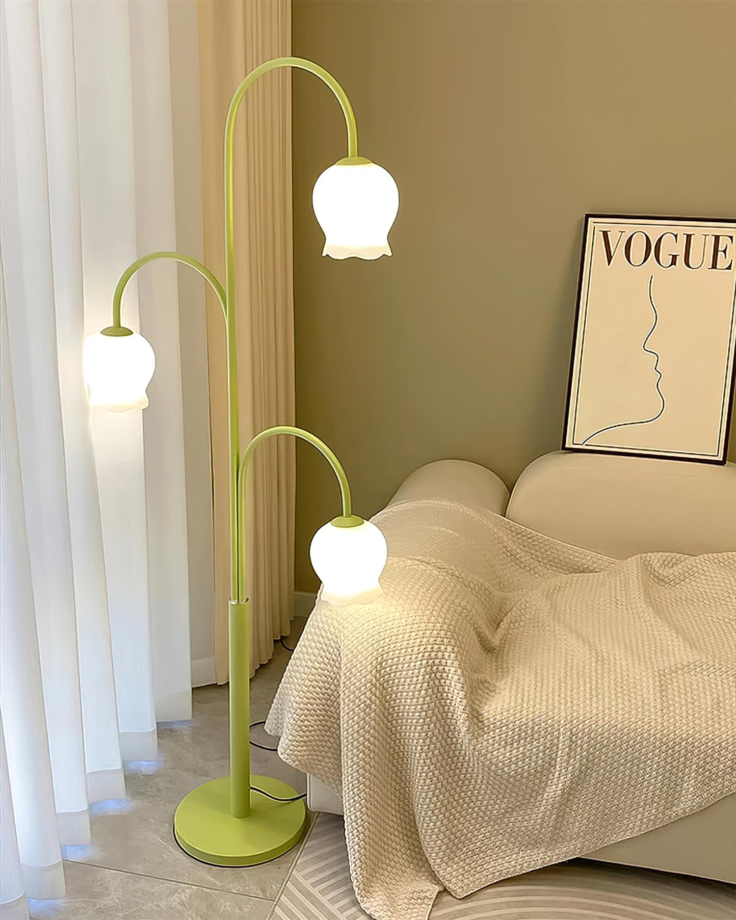 Jenavive Floor Lamp
