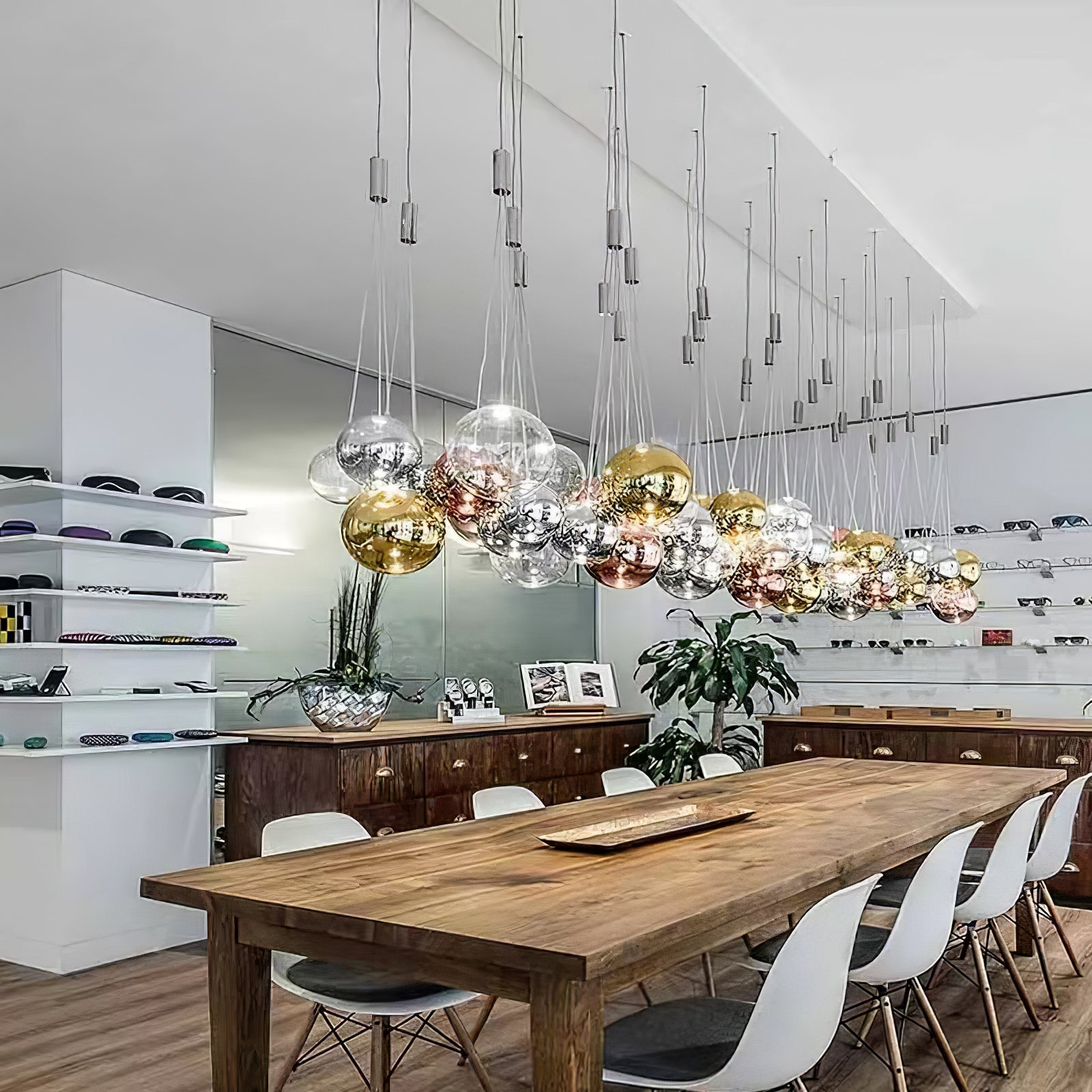 Cia Light Luxury Pendant Light-Neutral Decor