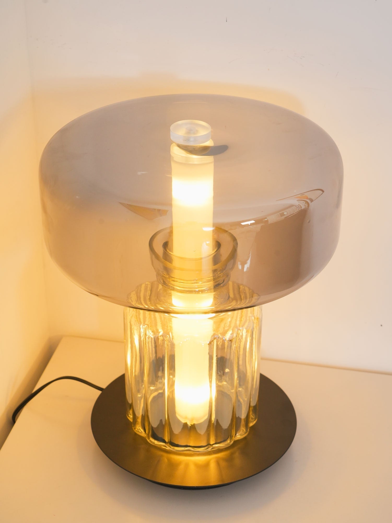 Svora Modern Glass Table Lamp-Neutral Decor