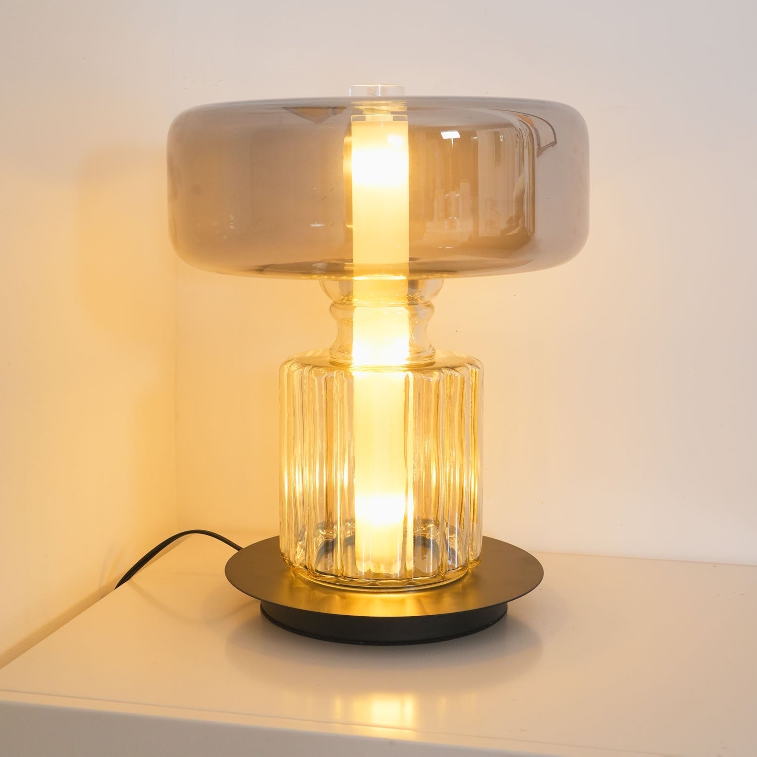 Svora Modern Glass Table Lamp-Neutral Decor