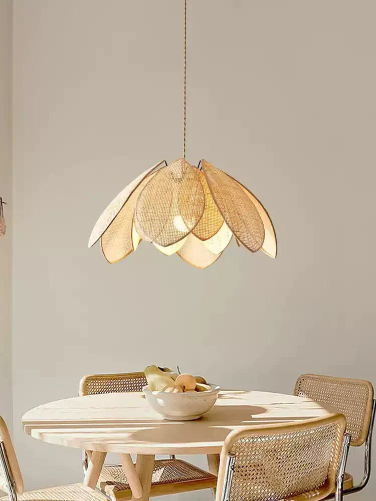 Elara Pendant Light
