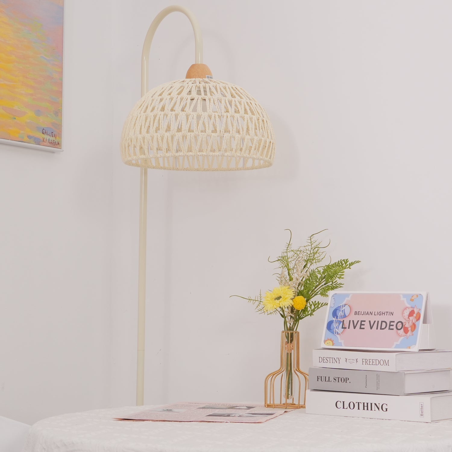 Tor Minimalist Floor Lamp-Neutral Decor