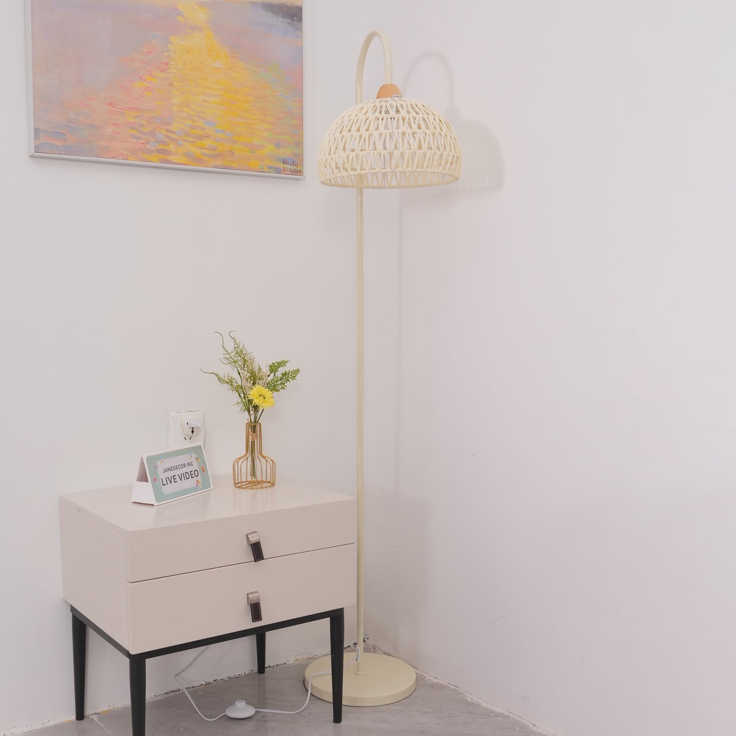Tor Minimalist Floor Lamp-Neutral Decor