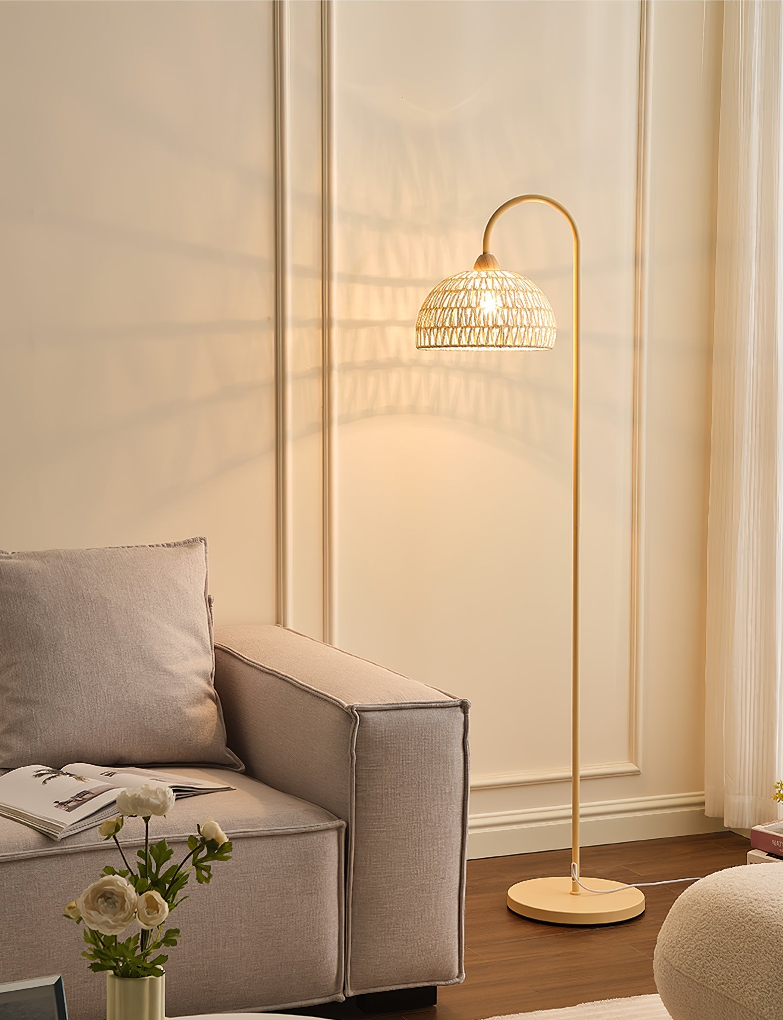 Tor Minimalist Floor Lamp-Neutral Decor