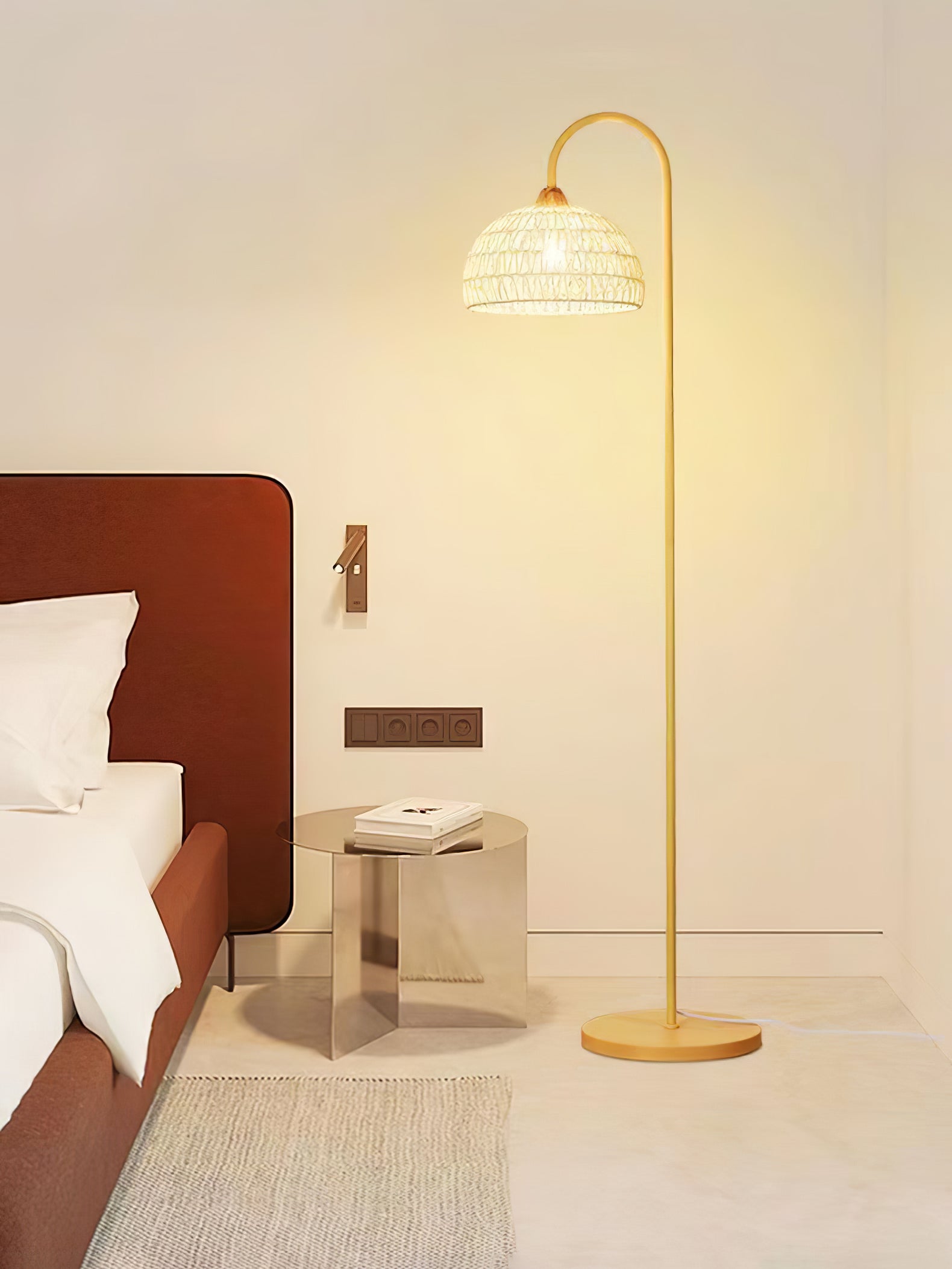 Tor Minimalist Floor Lamp-Neutral Decor