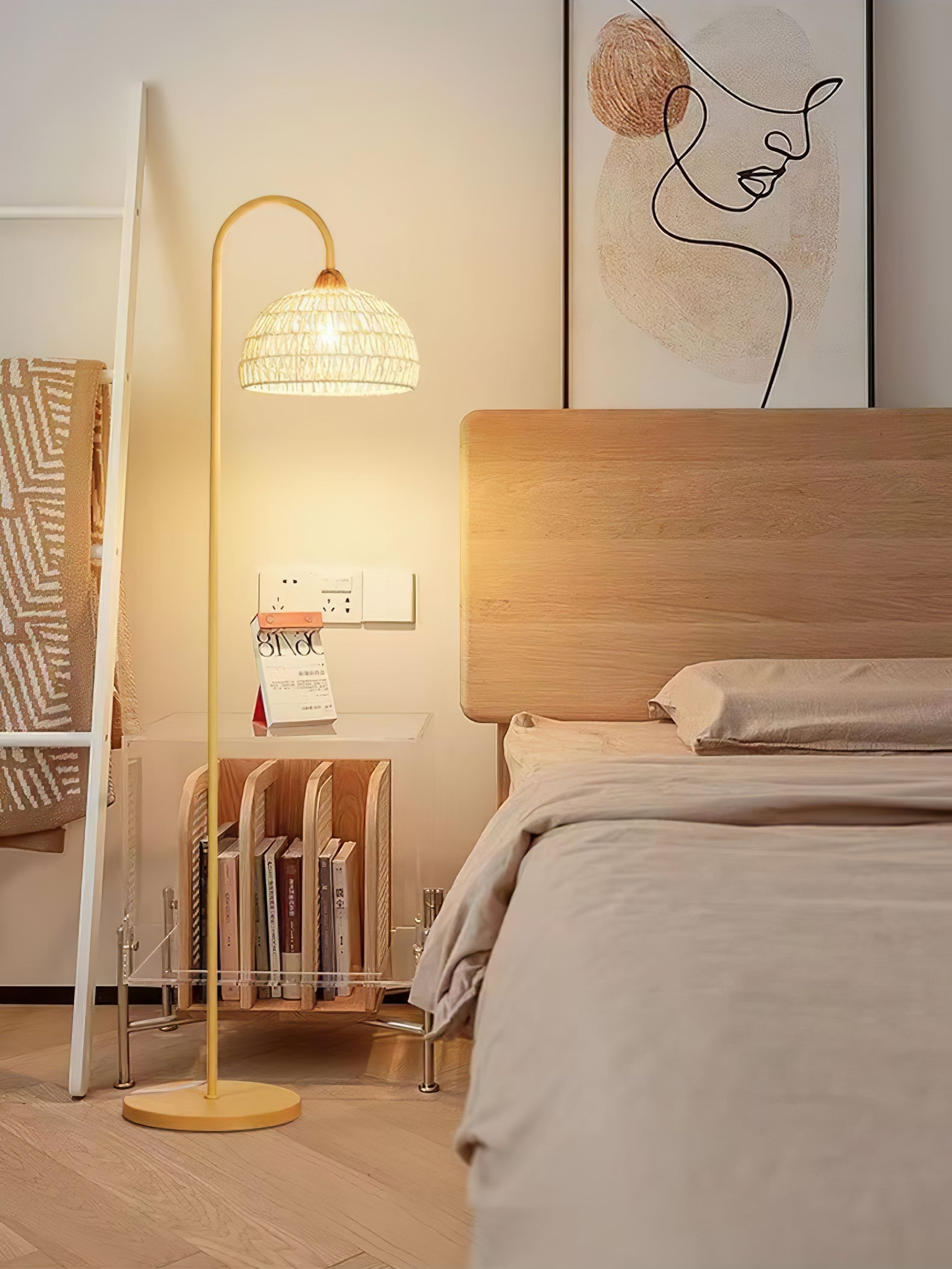 Tor Minimalist Floor Lamp-Neutral Decor