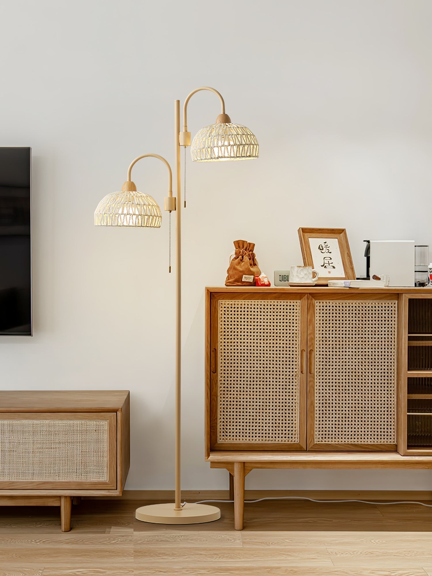 Tor Minimalist Floor Lamp-Neutral Decor