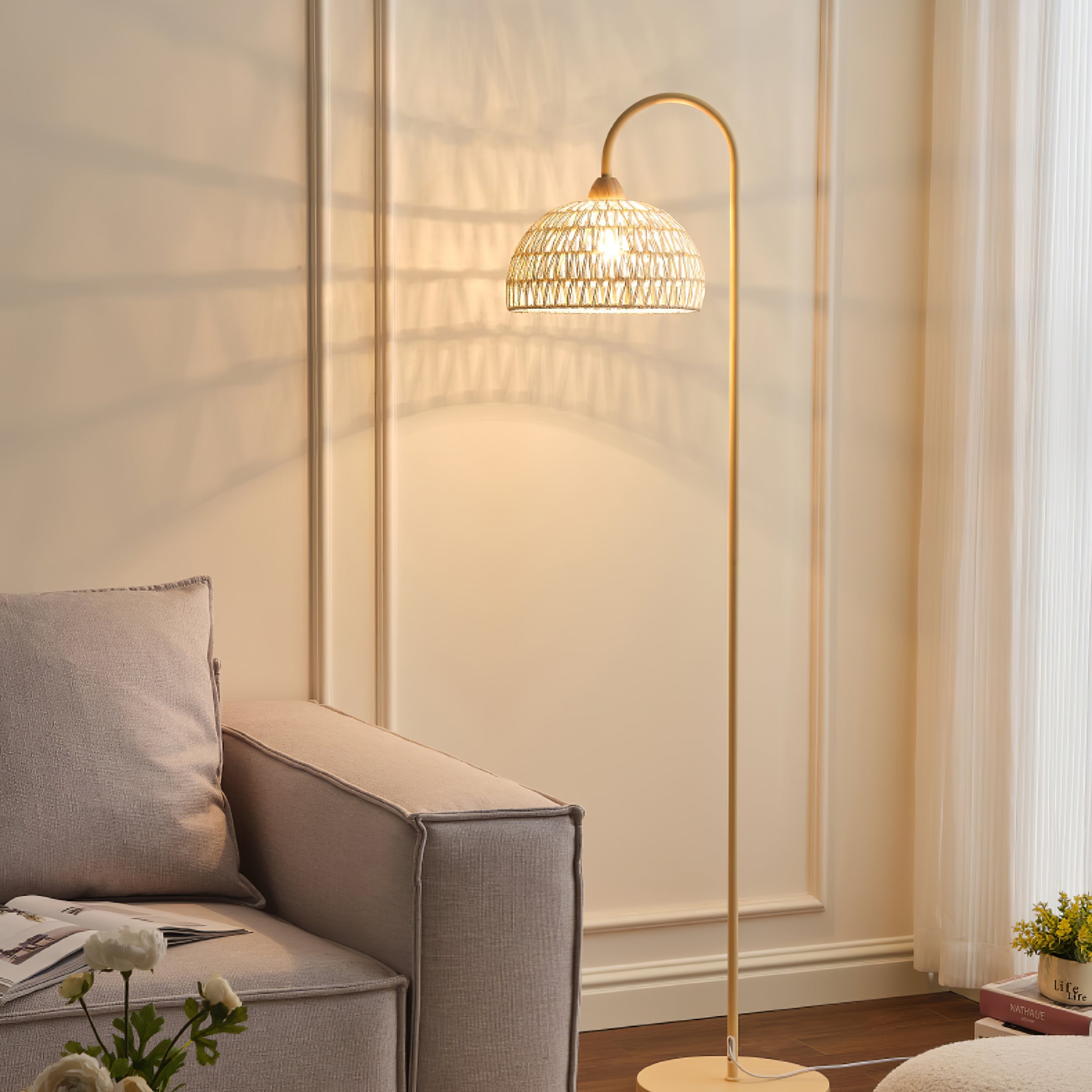 Tor Minimalist Floor Lamp-Neutral Decor