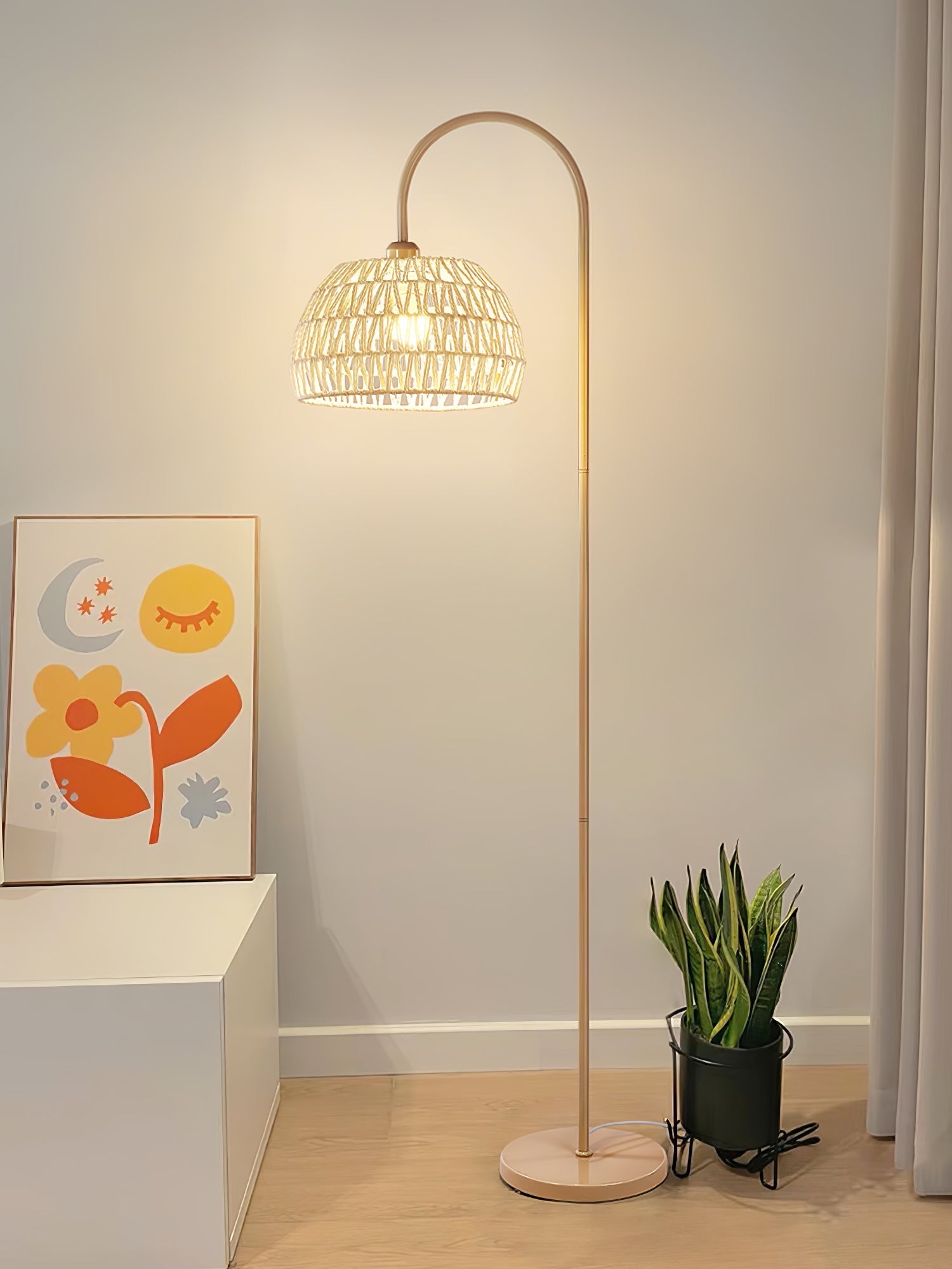 Tor Minimalist Floor Lamp-Neutral Decor