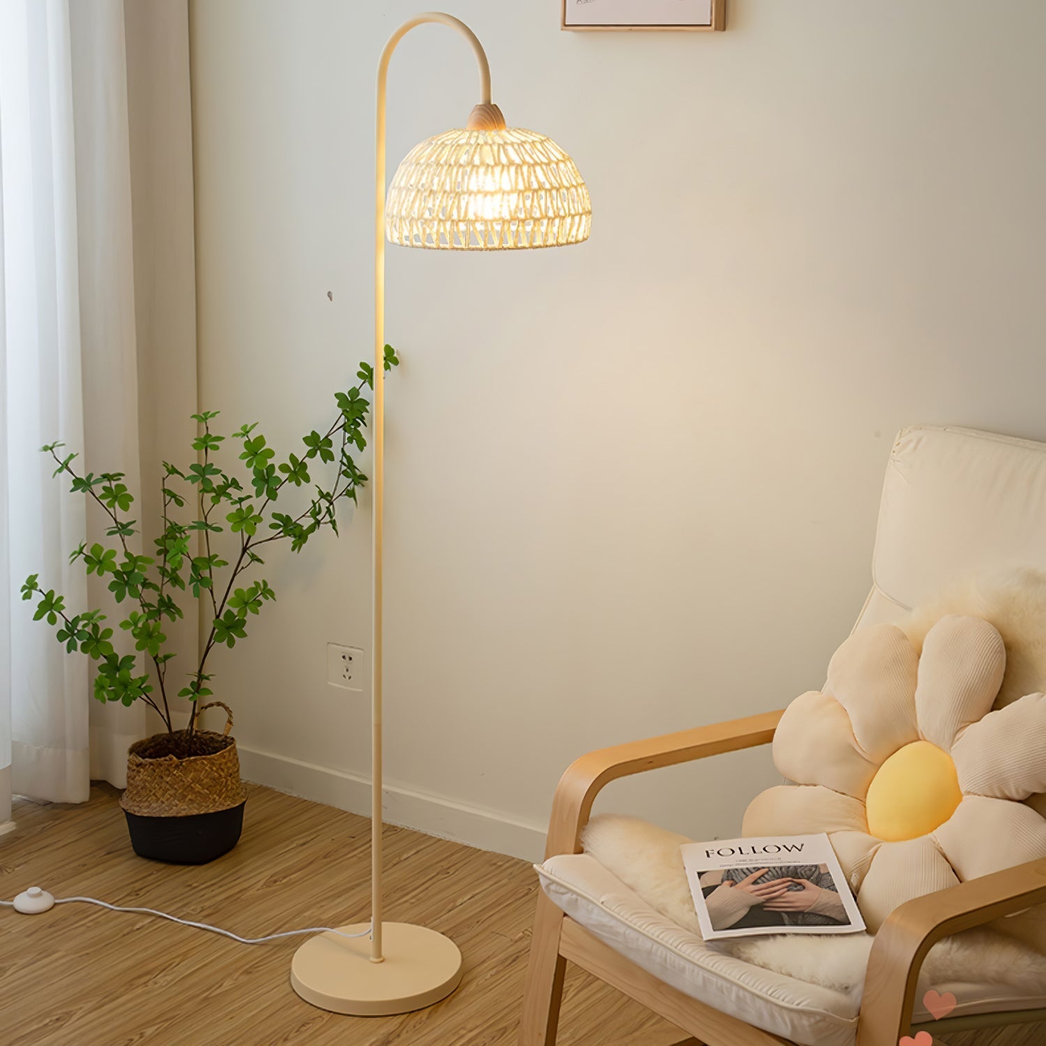 Tor Minimalist Floor Lamp-Neutral Decor