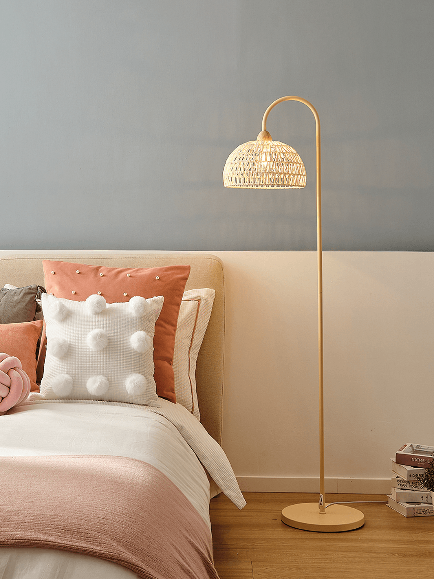 Tor Minimalist Floor Lamp-Neutral Decor