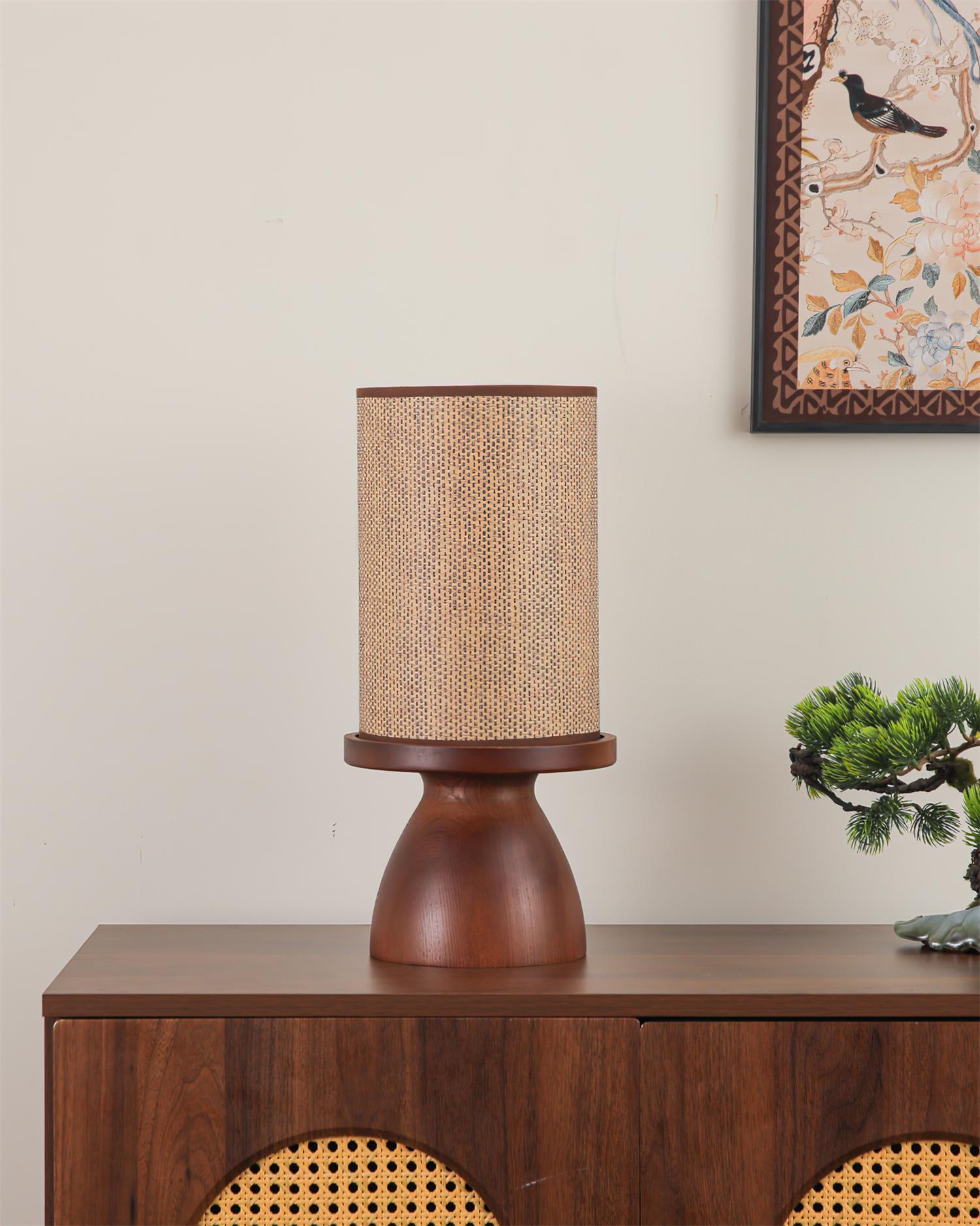 Oscar Table Lamp