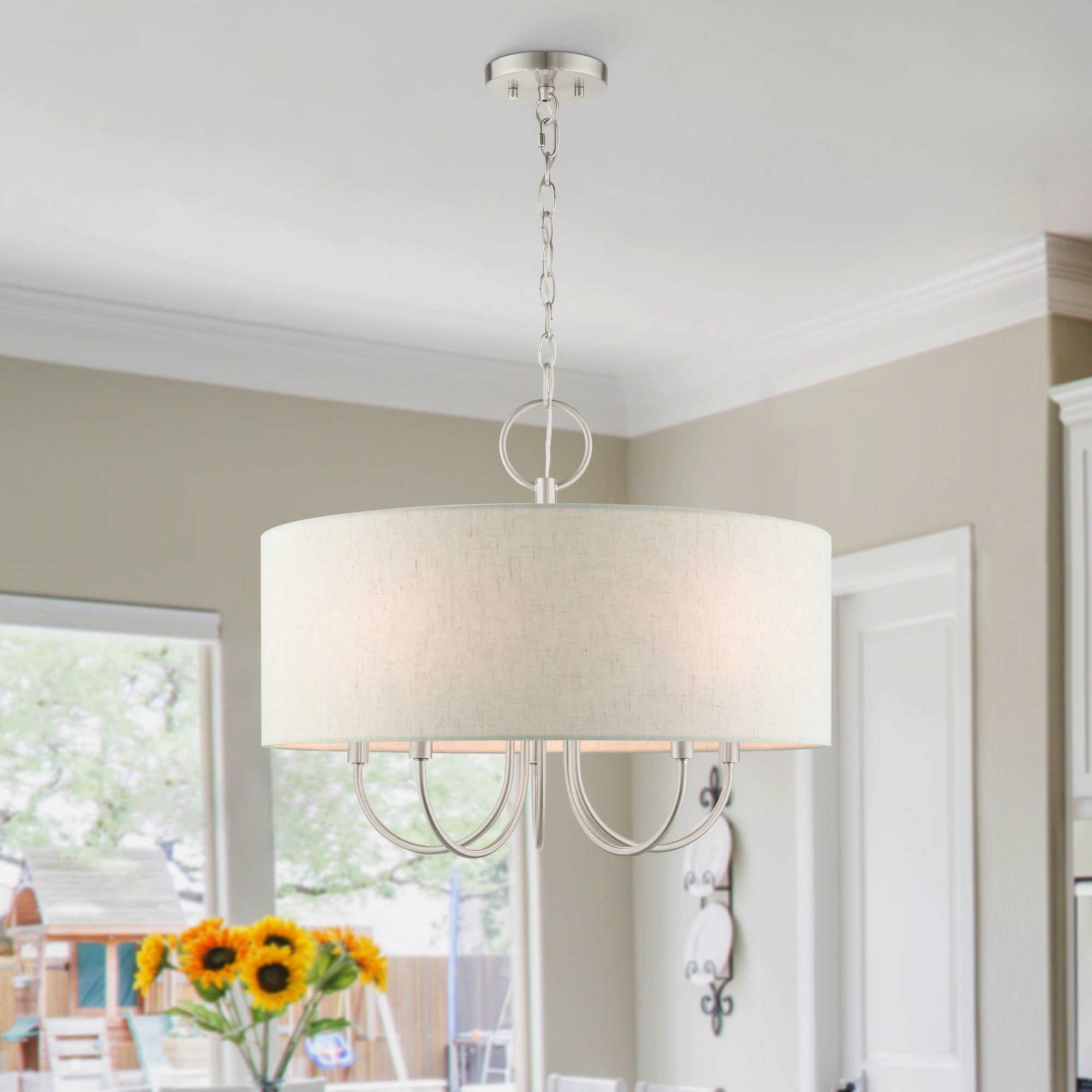 Ovyneth Chandelier