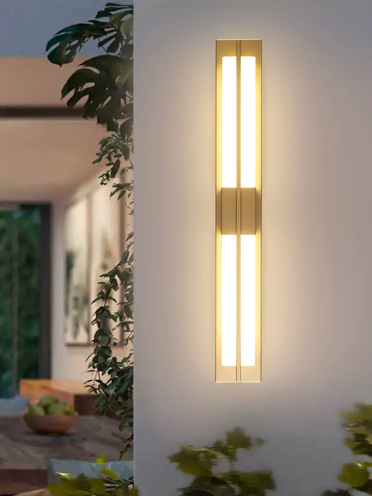 Laxor Alabaster Brass Wall Light-Neutral Decor