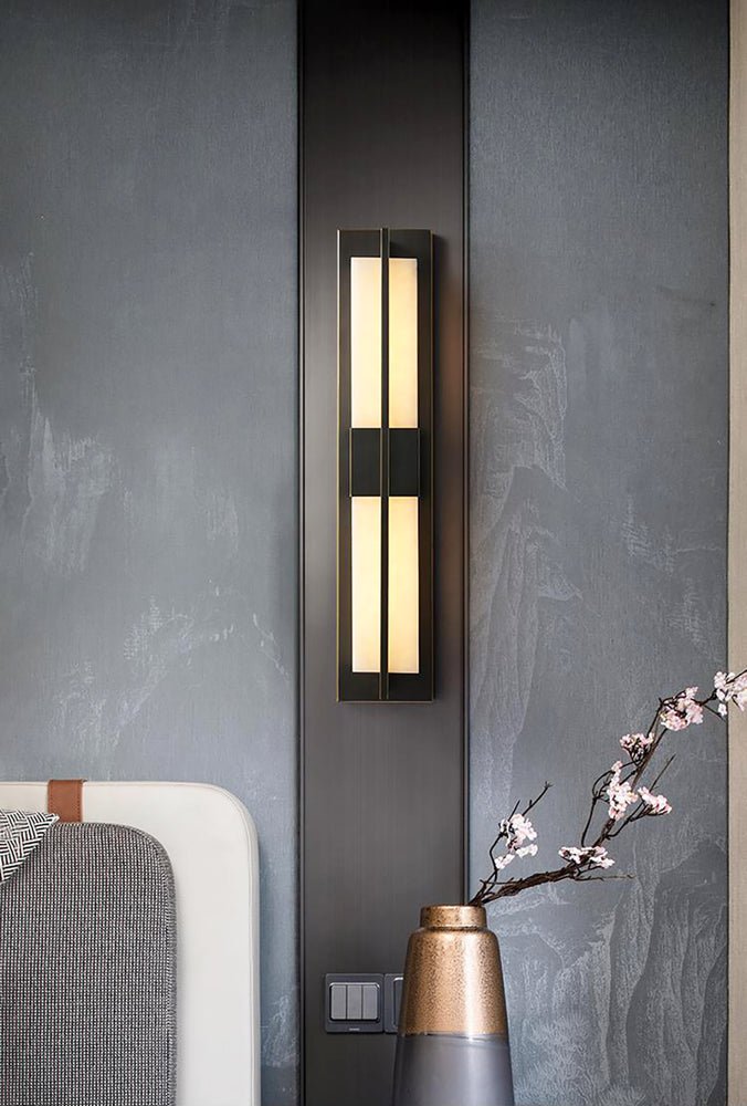 Laxor Alabaster Brass Wall Light-Neutral Decor