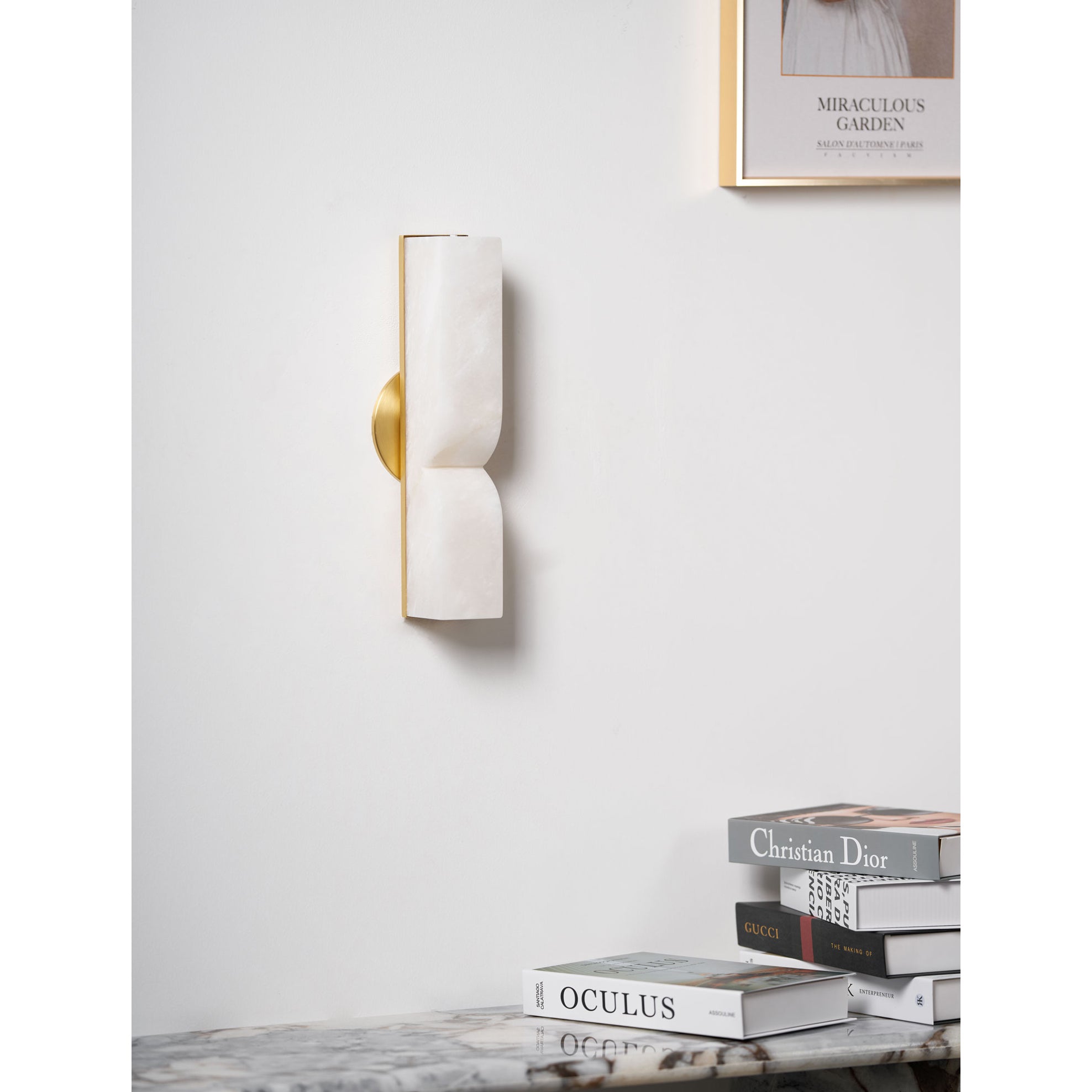 Lyvenisra Wall Lamp