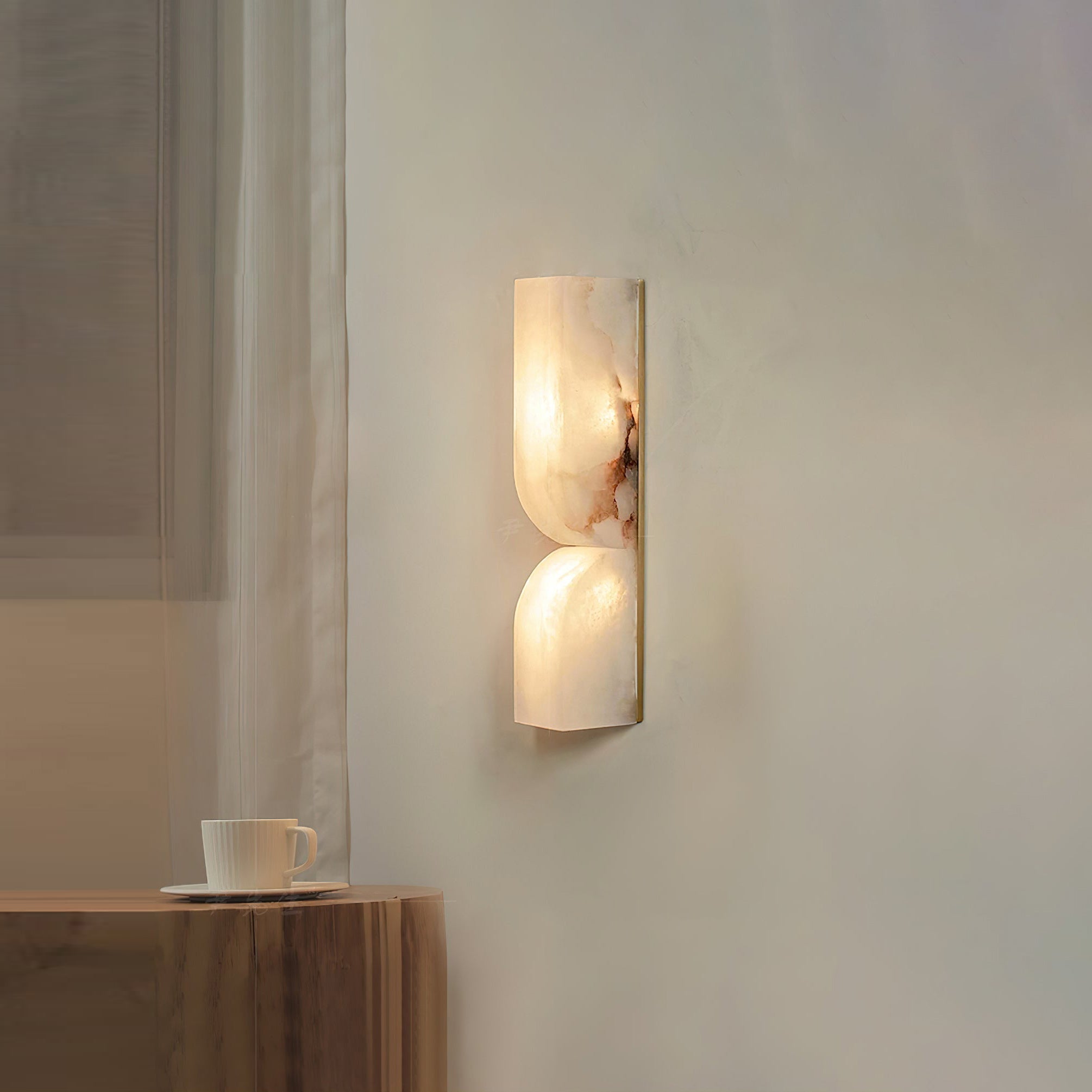 Lyvenisra Wall Lamp