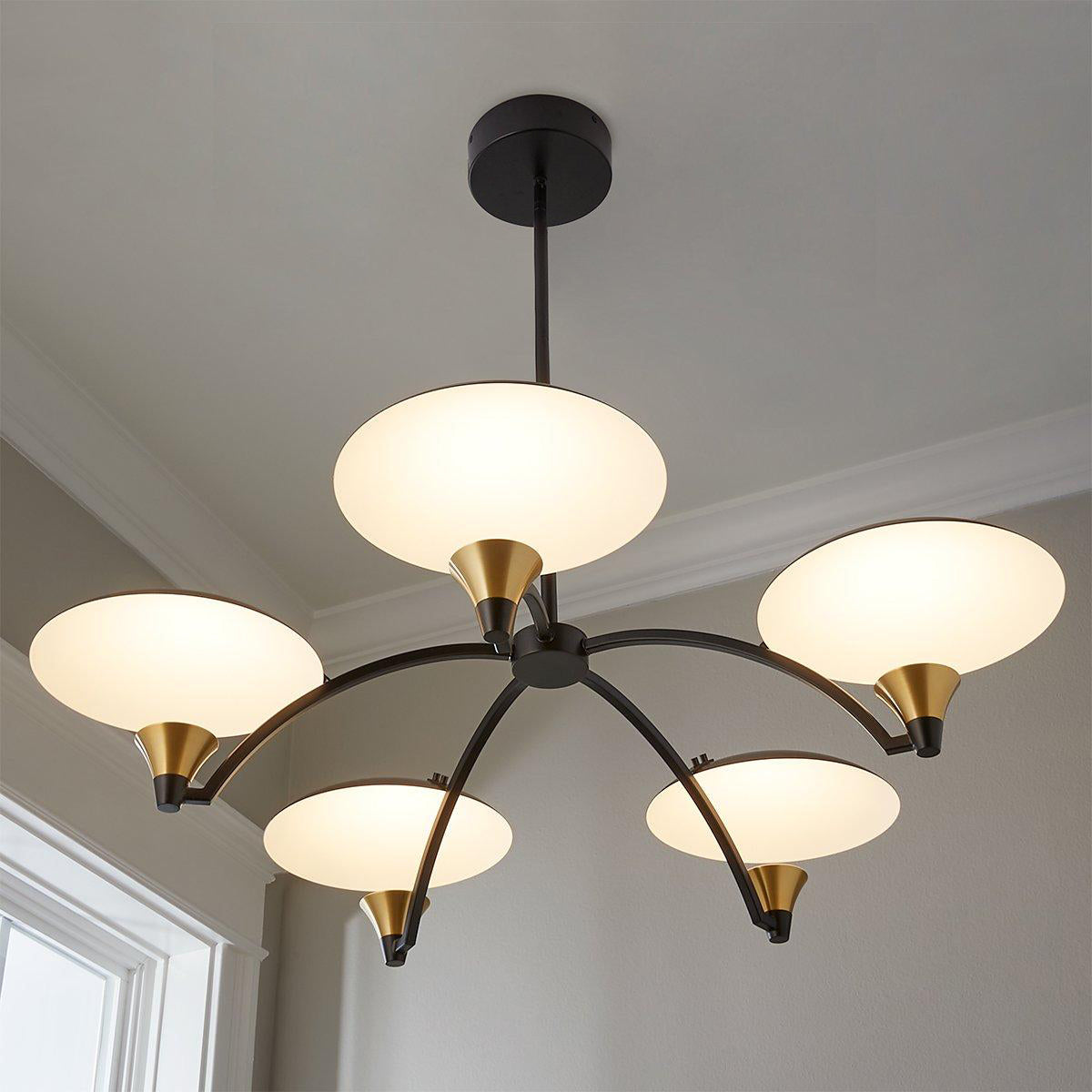 Cumiror Chandelier