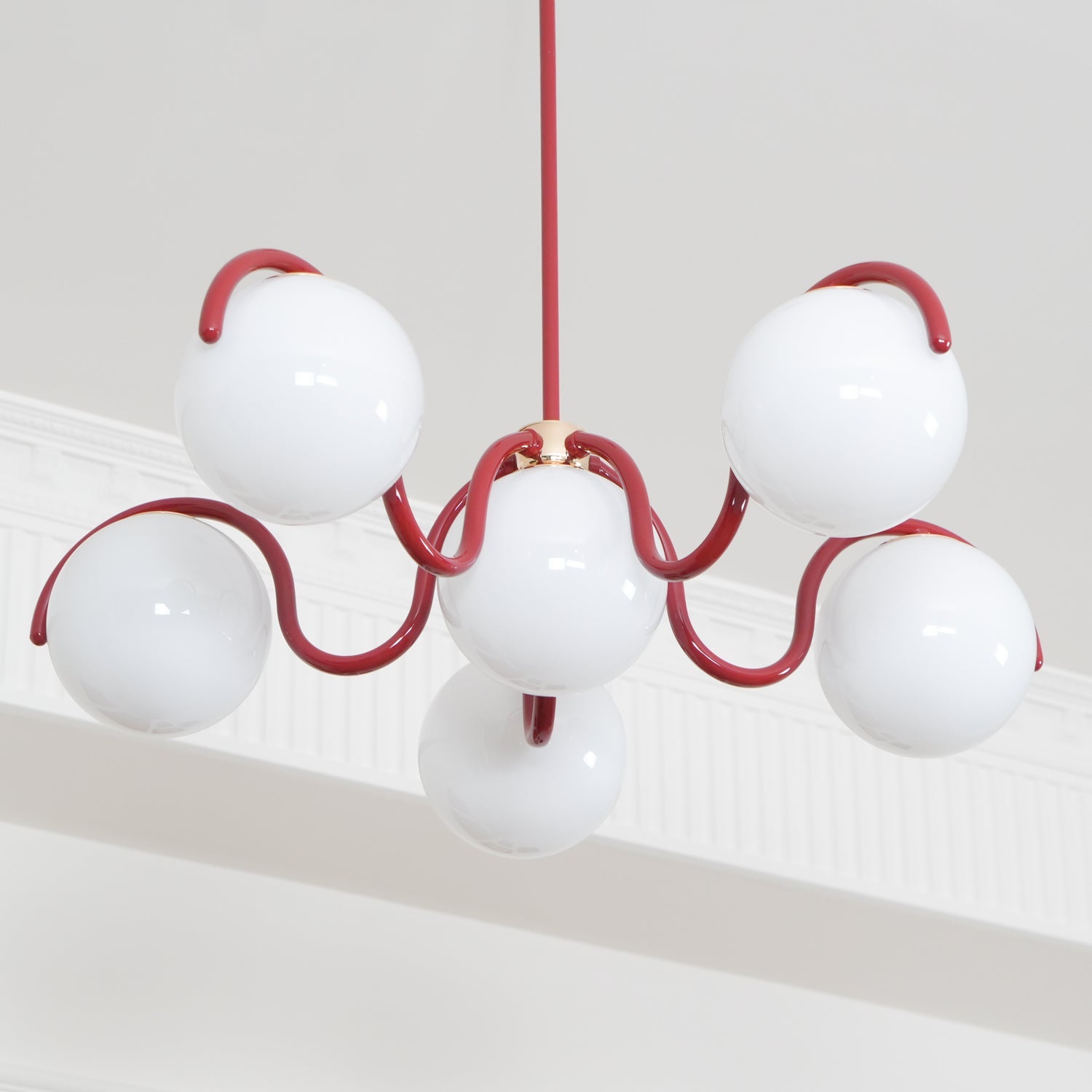 Pheva Curve Linear Chandelier Red&Silver - Neutralighting
