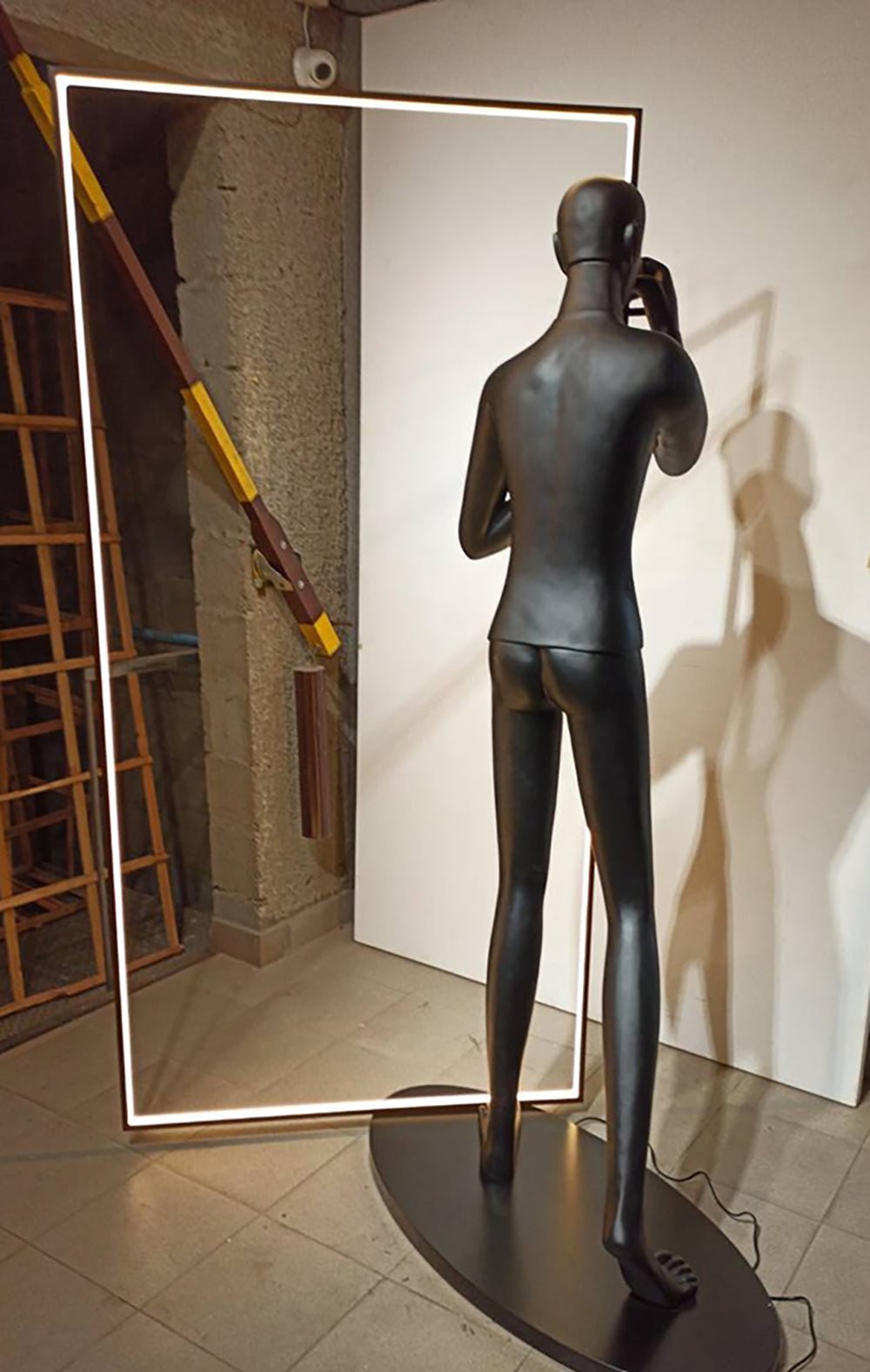 Onoryra Sculptural Black Mirror Floor Lamp-Neutral Decor