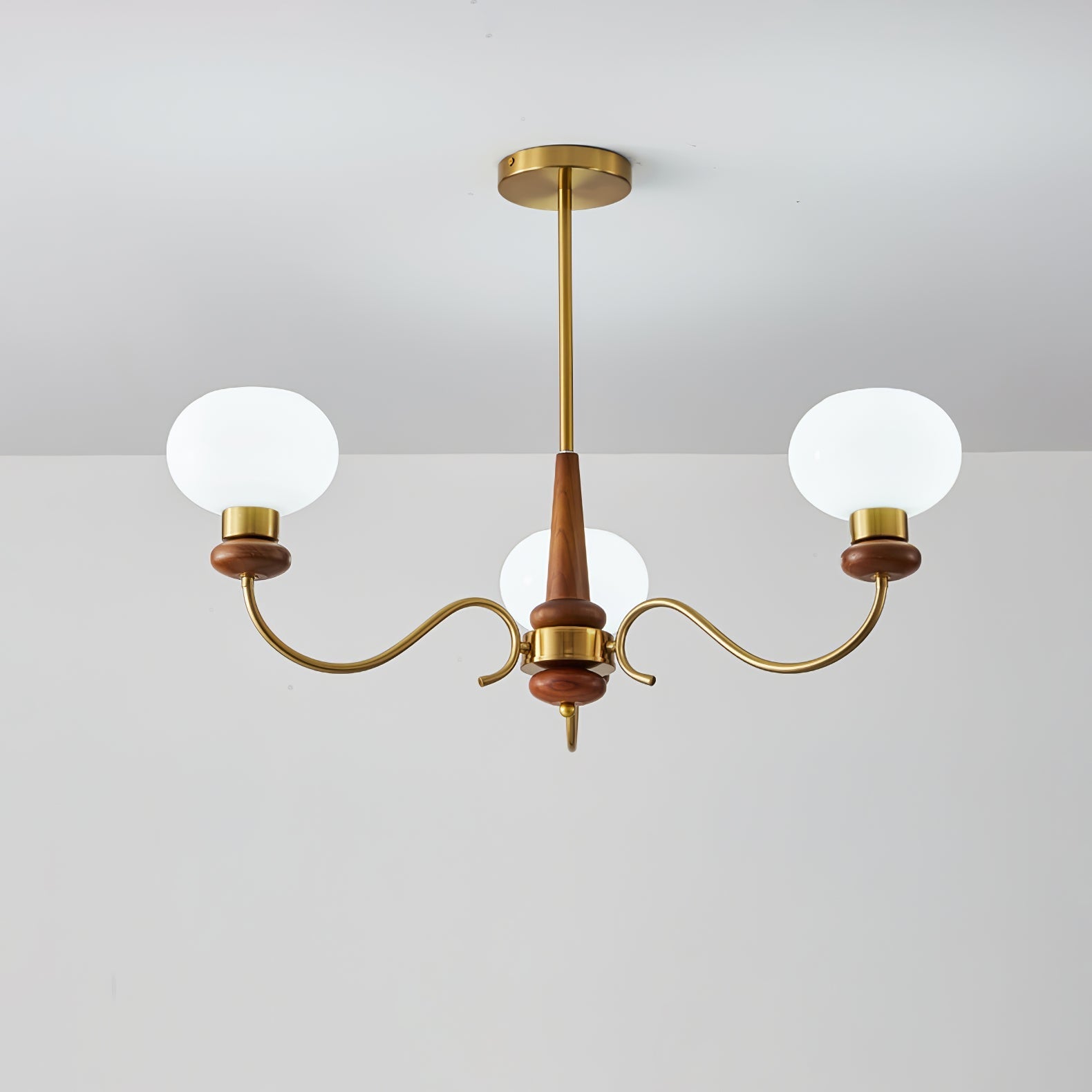 Lustra Chandelier Brass Wood Globe Classic-Neutral Decor