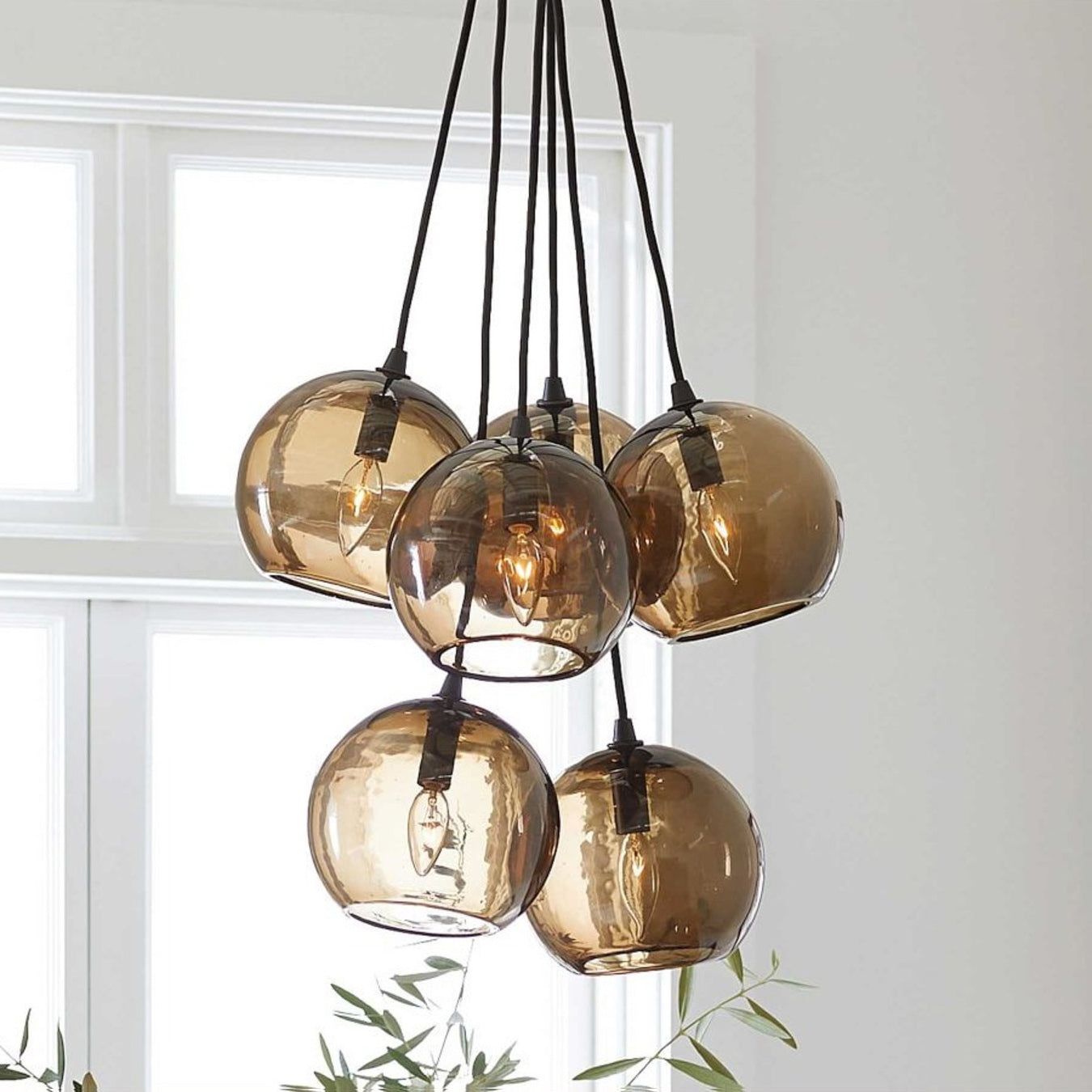Ucaryra Glass Pendant Lamp