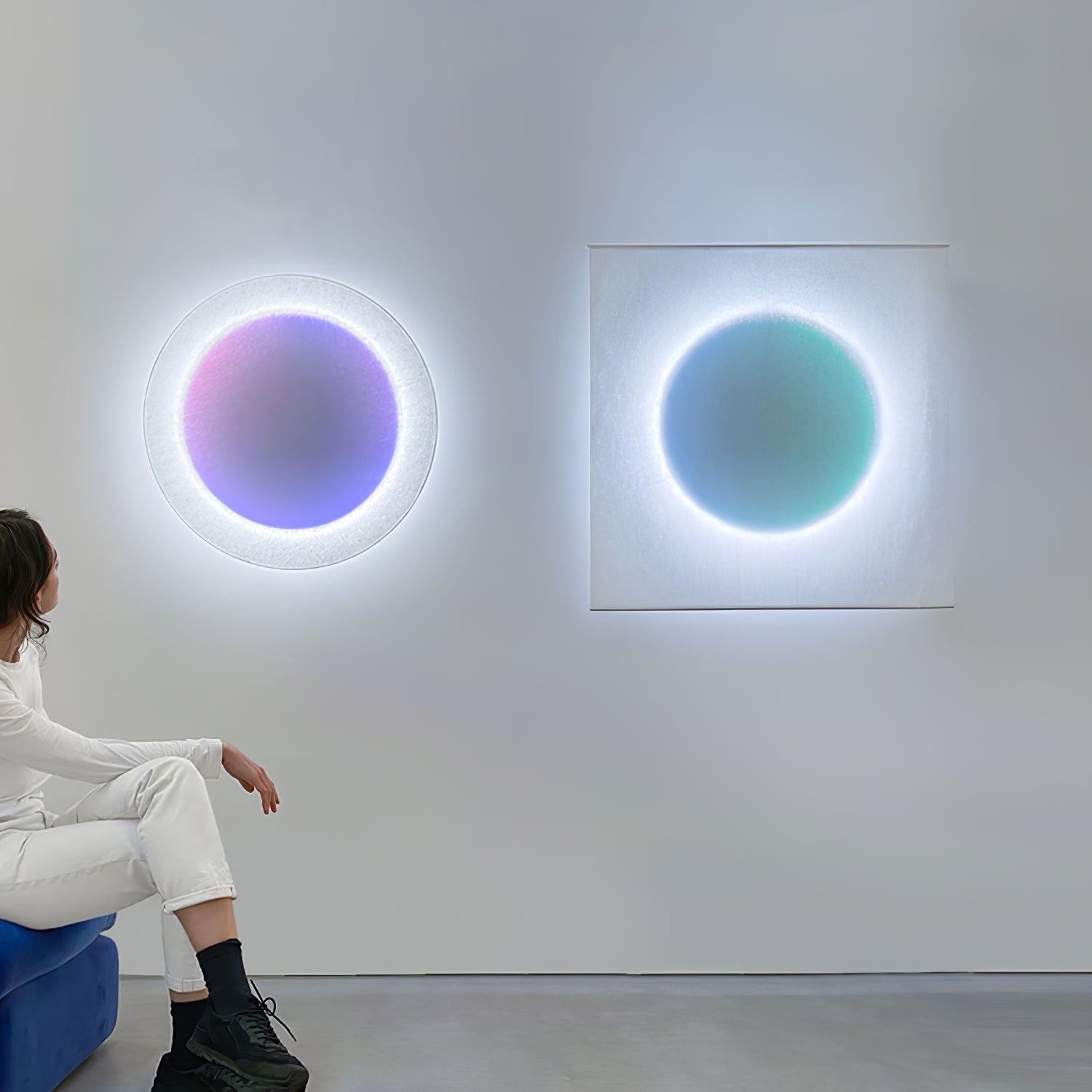 Kirixa Art Relax Plug-in Wall Light-Neutral Decor