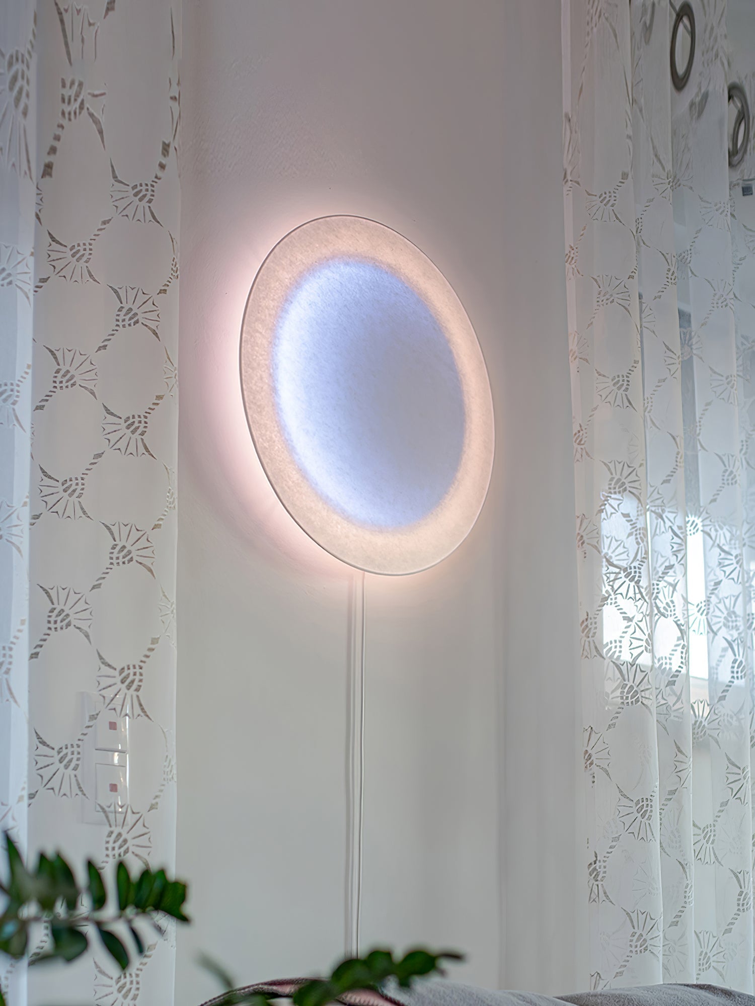 Kirixa Art Relax Plug-in Wall Light-Neutral Decor