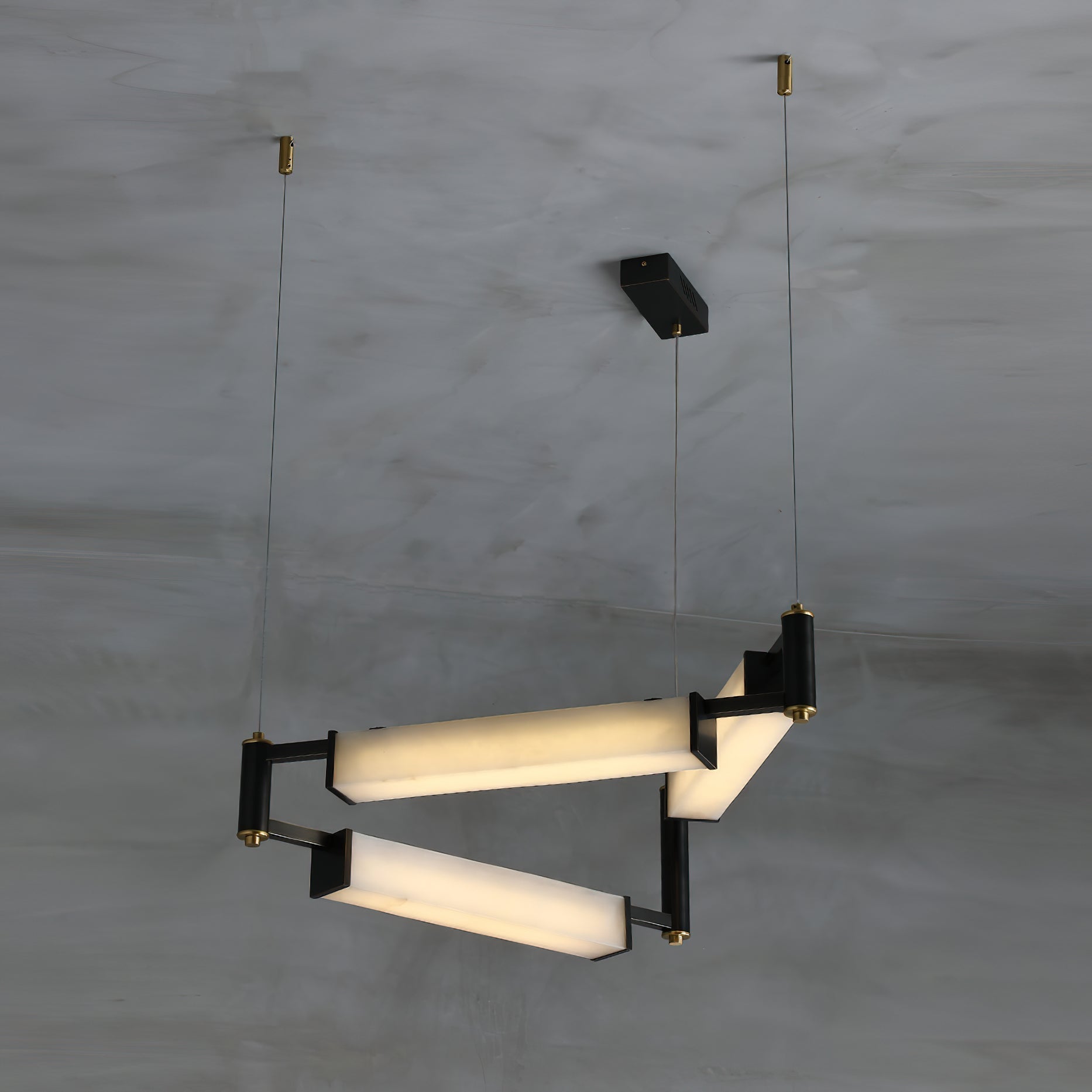 Arsorara Chandelier