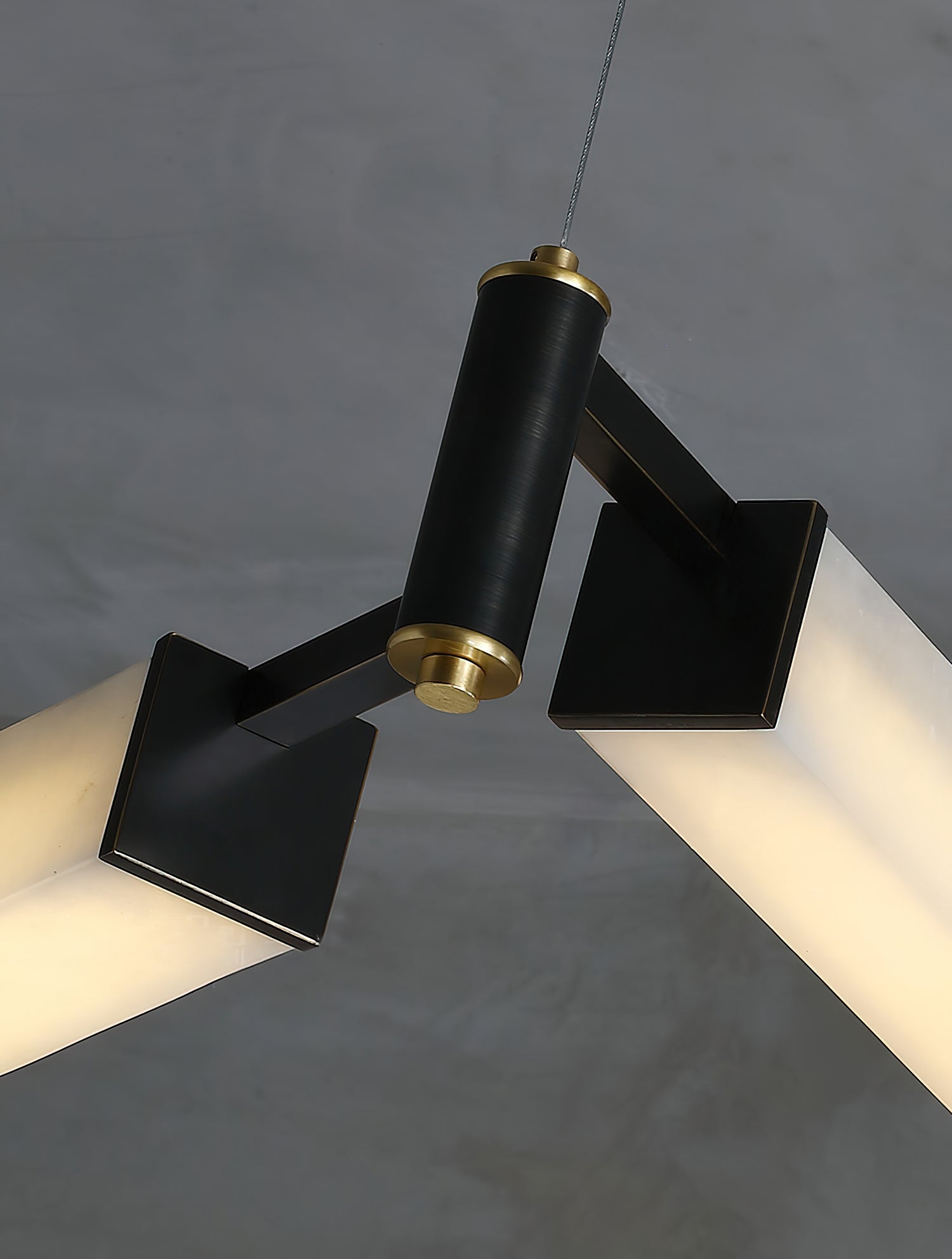 Arsorara Chandelier