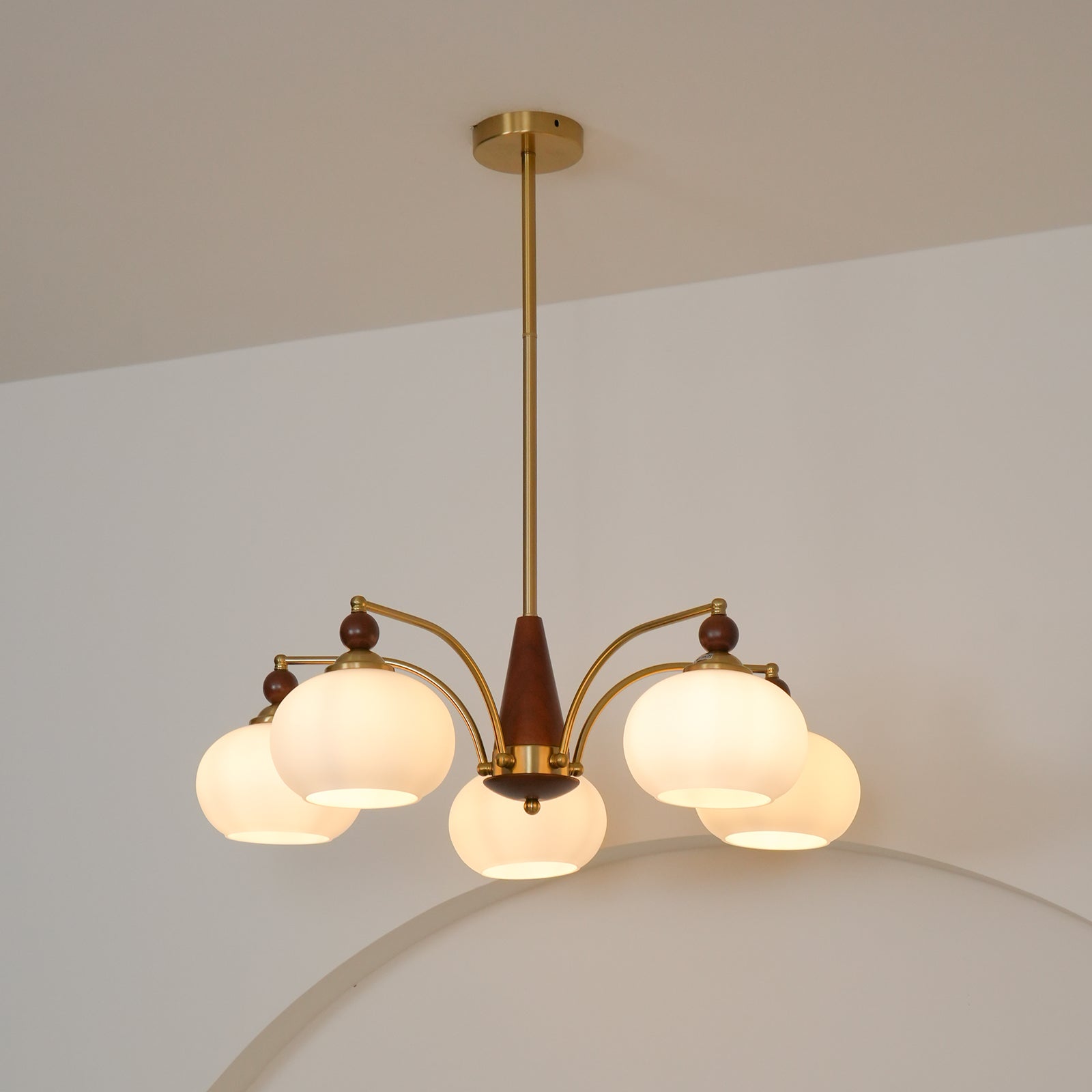 Vevely Pendant Lamp Retro Yellow Glass Brass-Neutral Decor