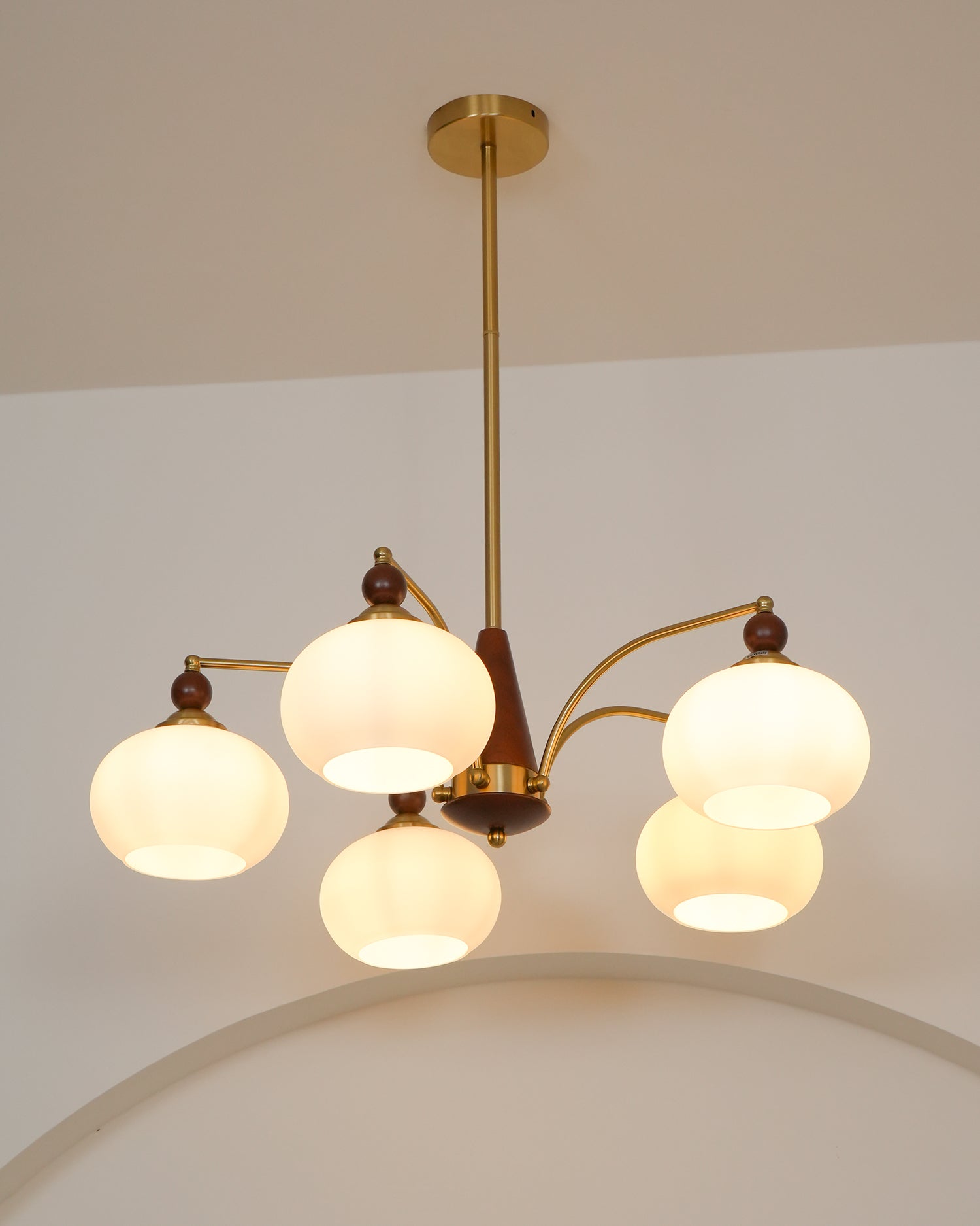 Vevely Pendant Lamp Retro Yellow Glass Brass-Neutral Decor