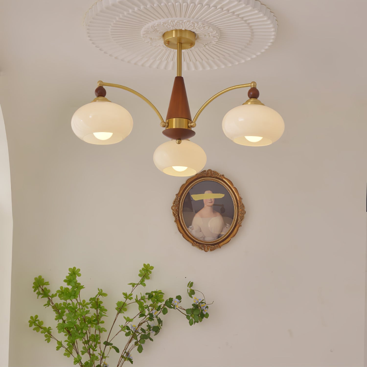 Vevely Pendant Lamp Retro Yellow Glass Brass-Neutral Decor