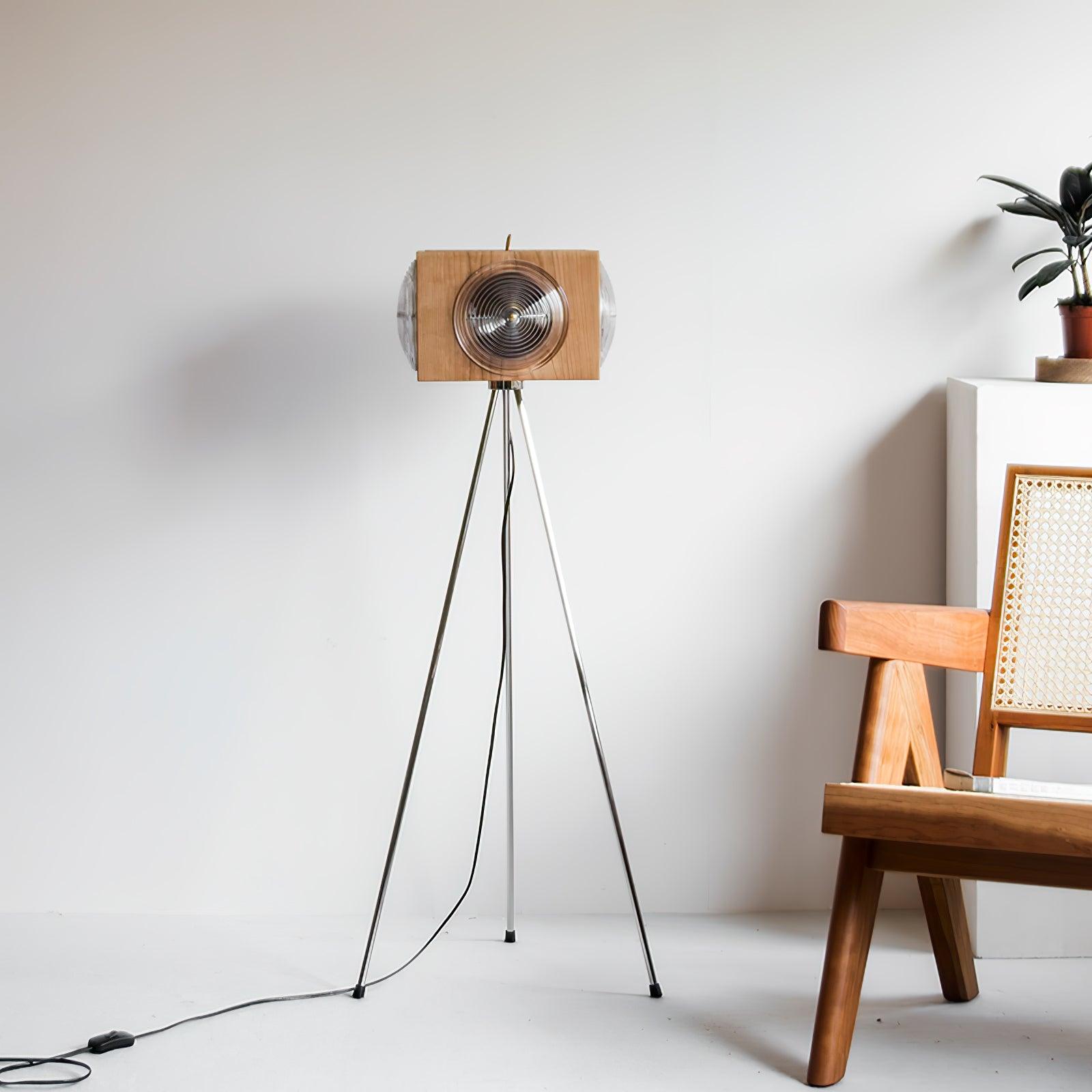 Vesoren Tripod Wood Floor Lamp-Neutral Decor