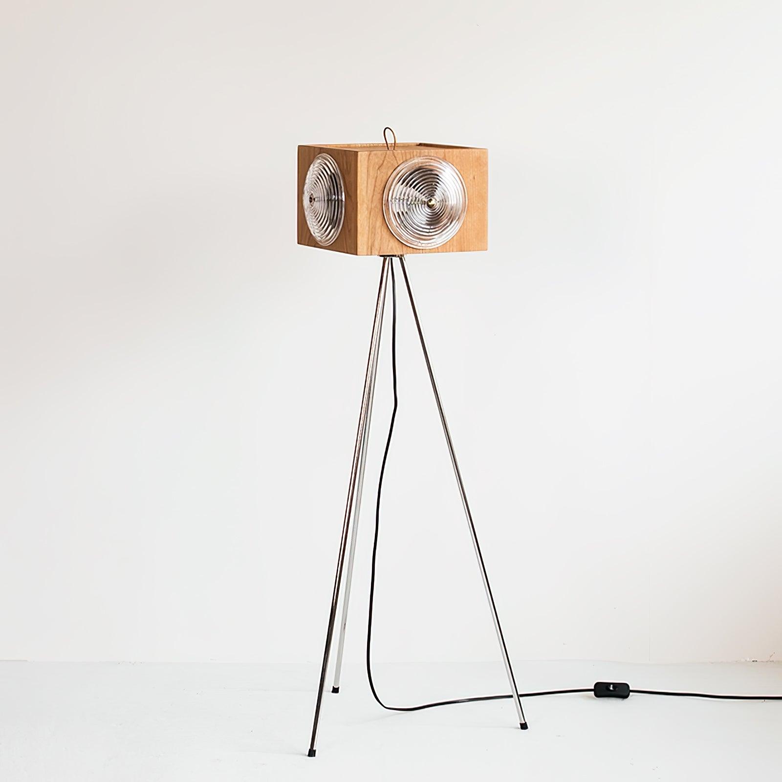Vesoren Tripod Wood Floor Lamp-Neutral Decor