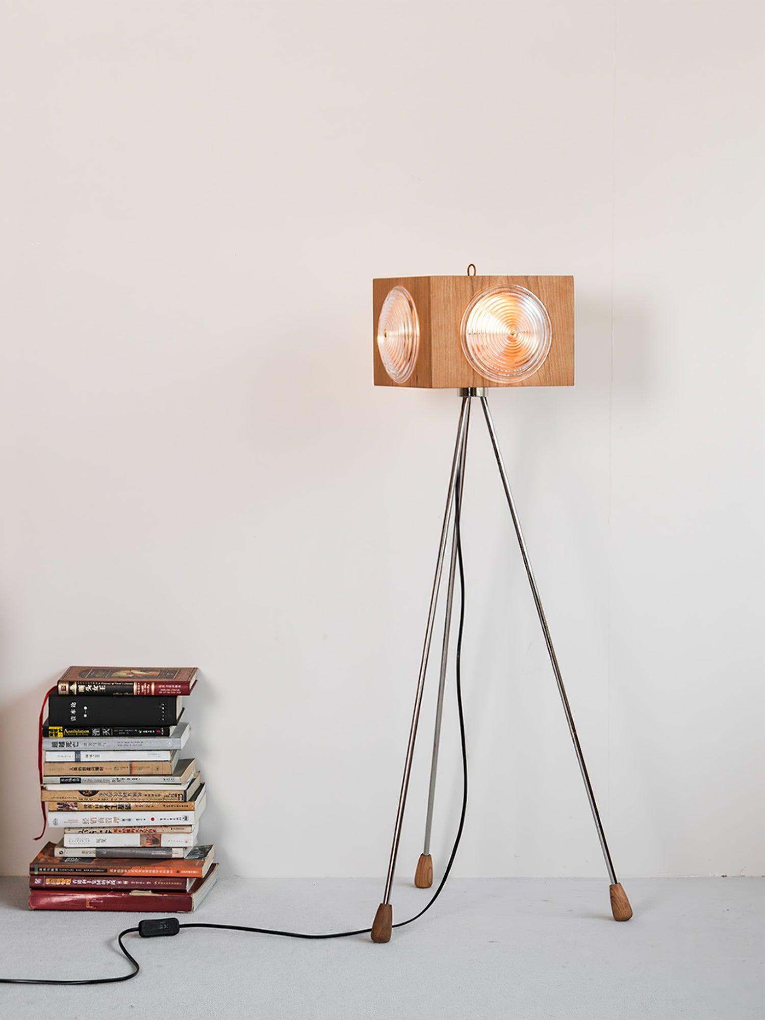 Vesoren Tripod Wood Floor Lamp-Neutral Decor