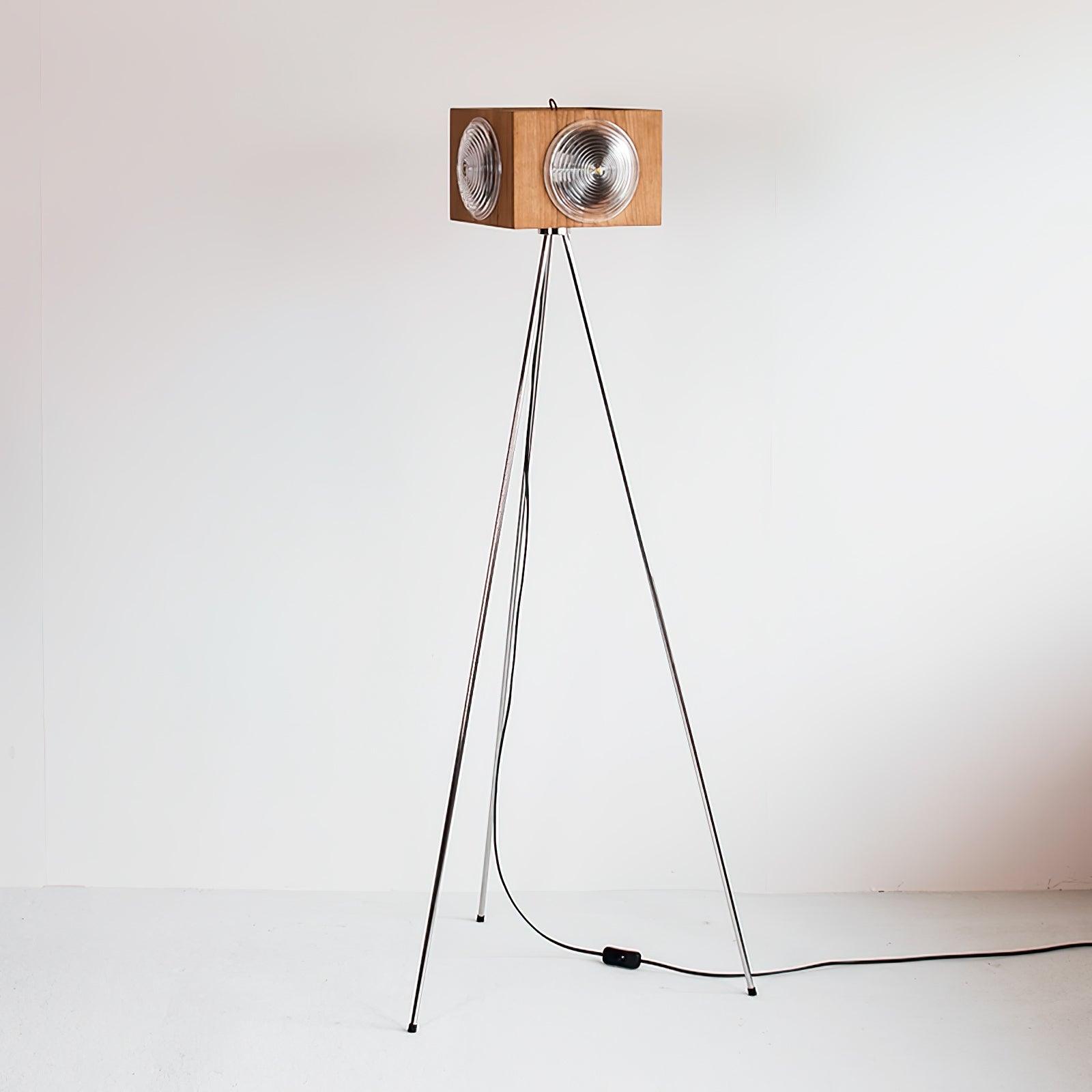 Vesoren Tripod Wood Floor Lamp-Neutral Decor