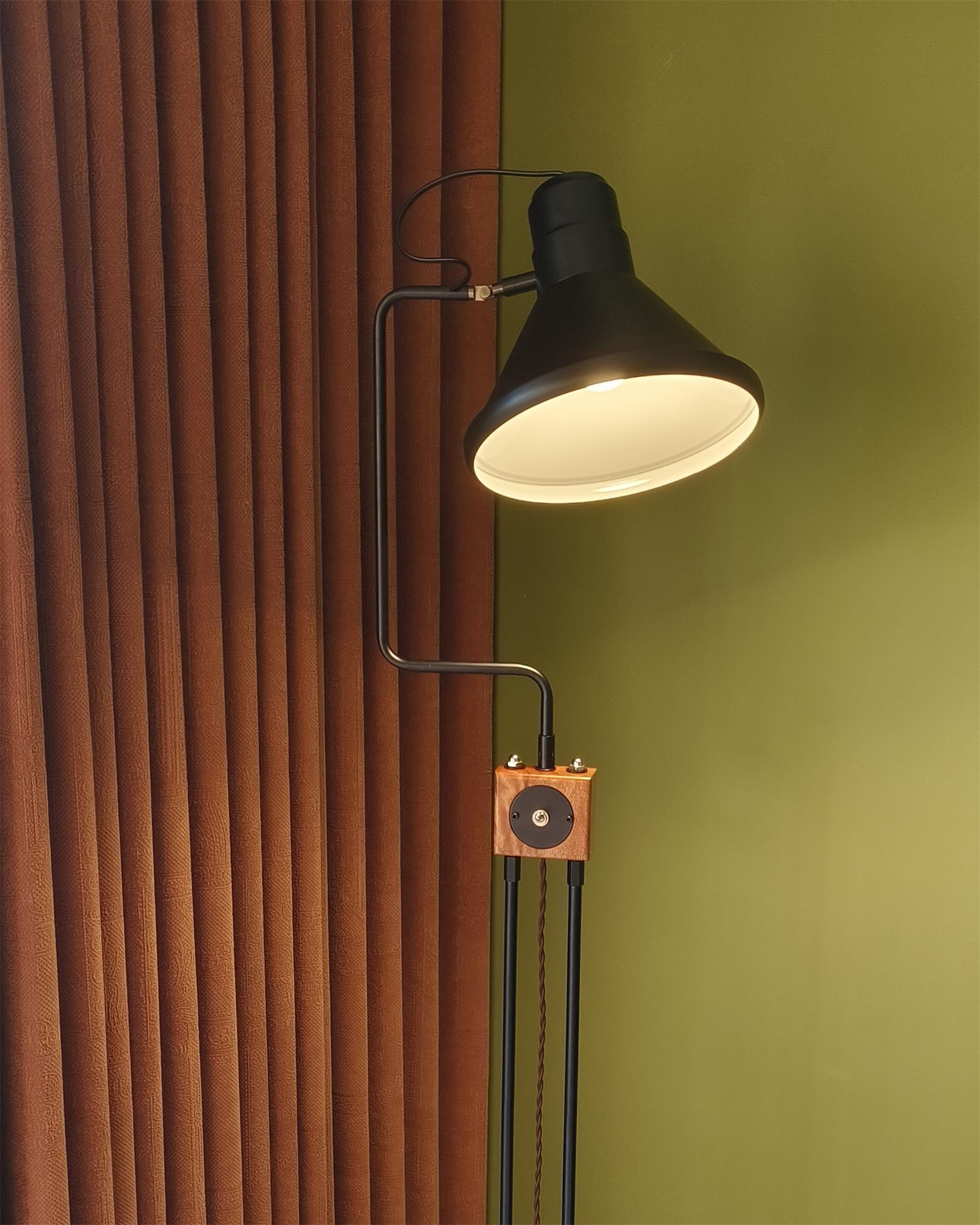Felix Floor Lamp