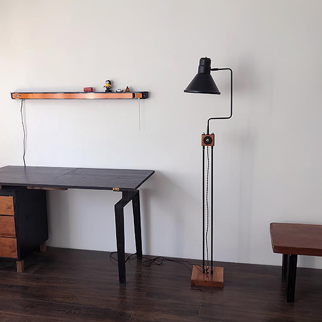 Felix Floor Lamp