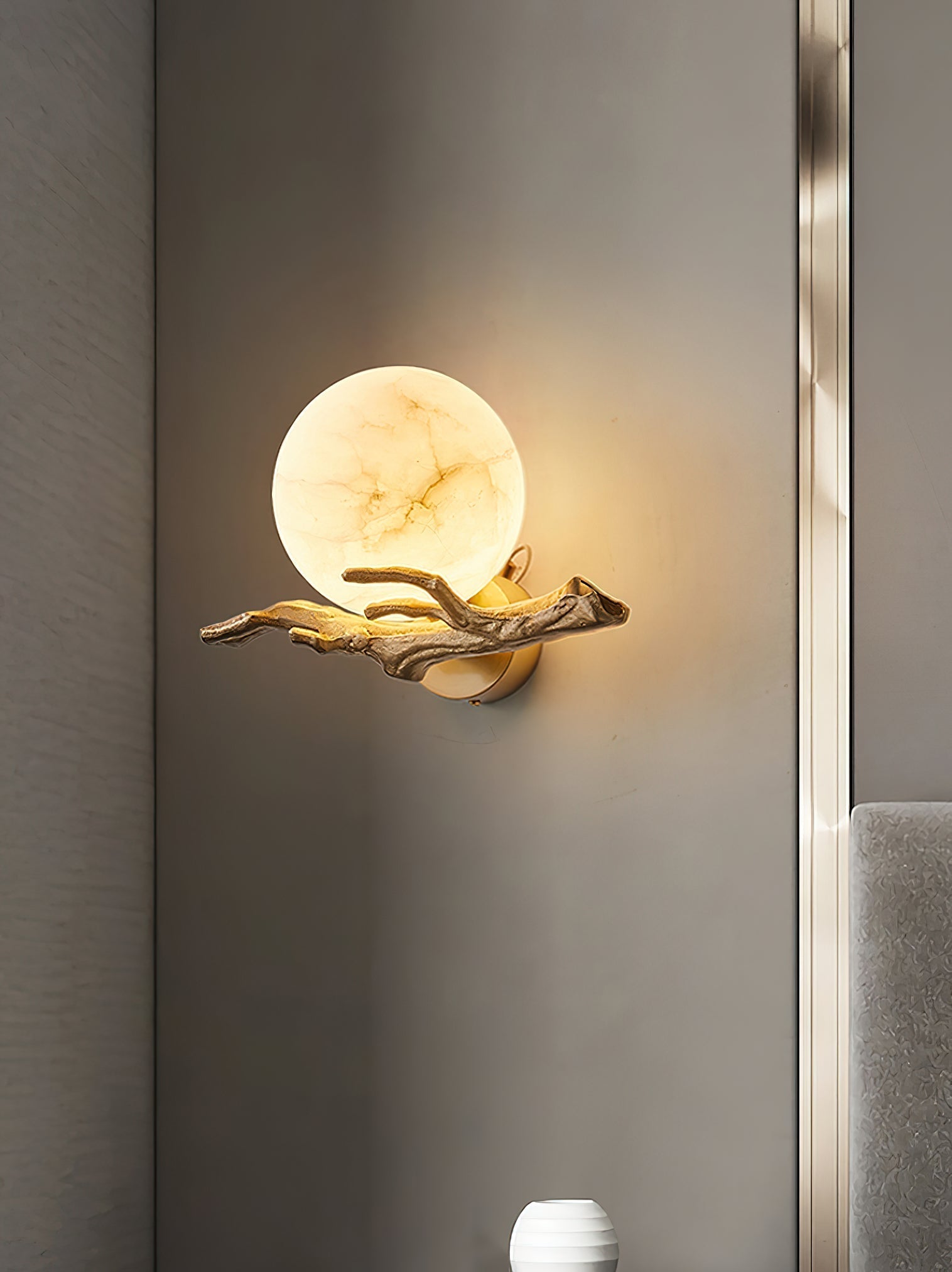 Ormirara Wall Lamp