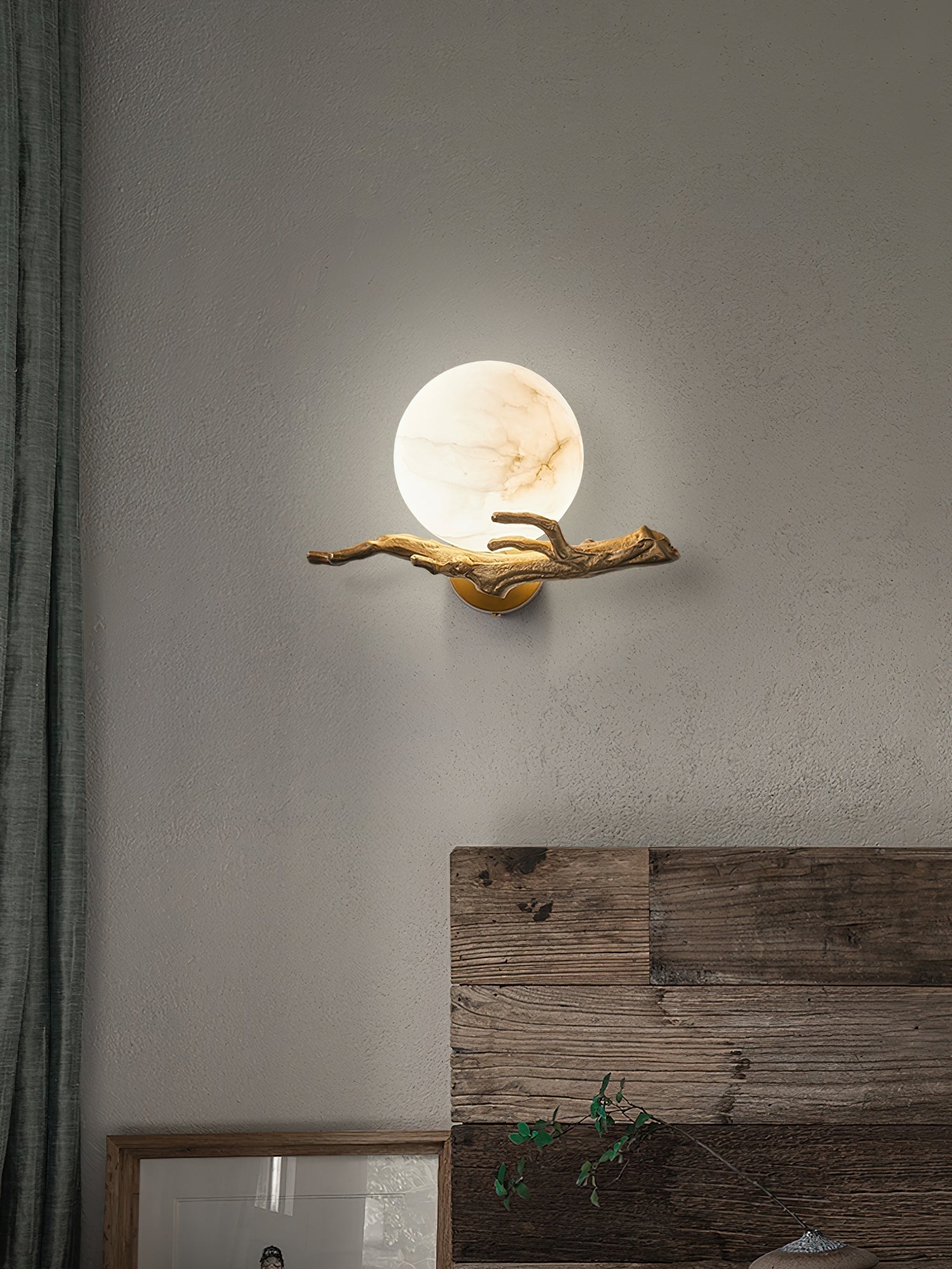 Ormirara Wall Lamp