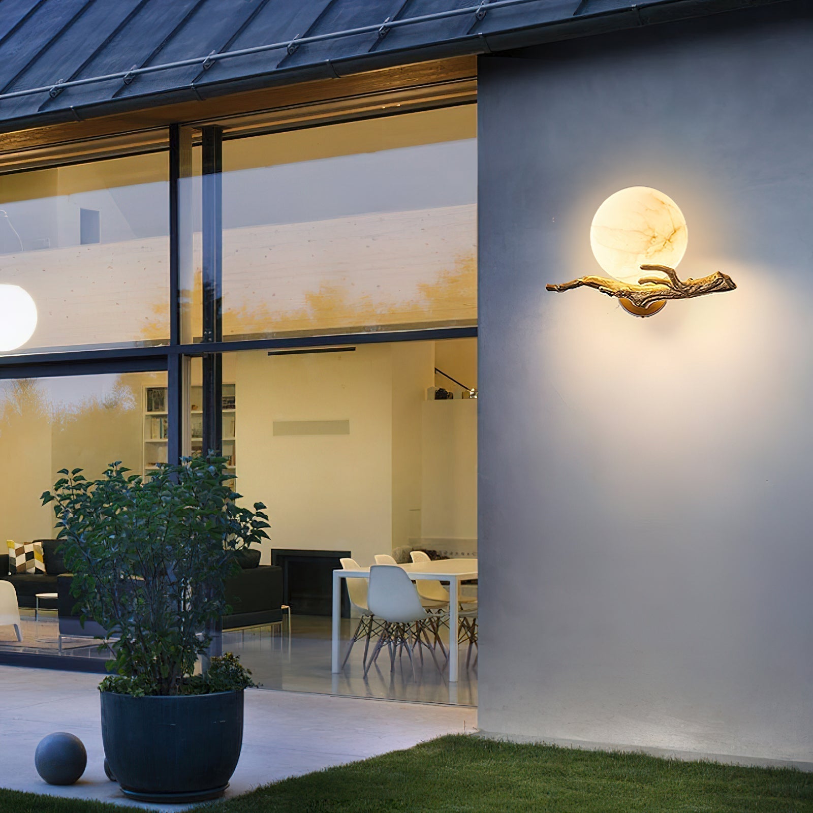 Ormirara Wall Lamp