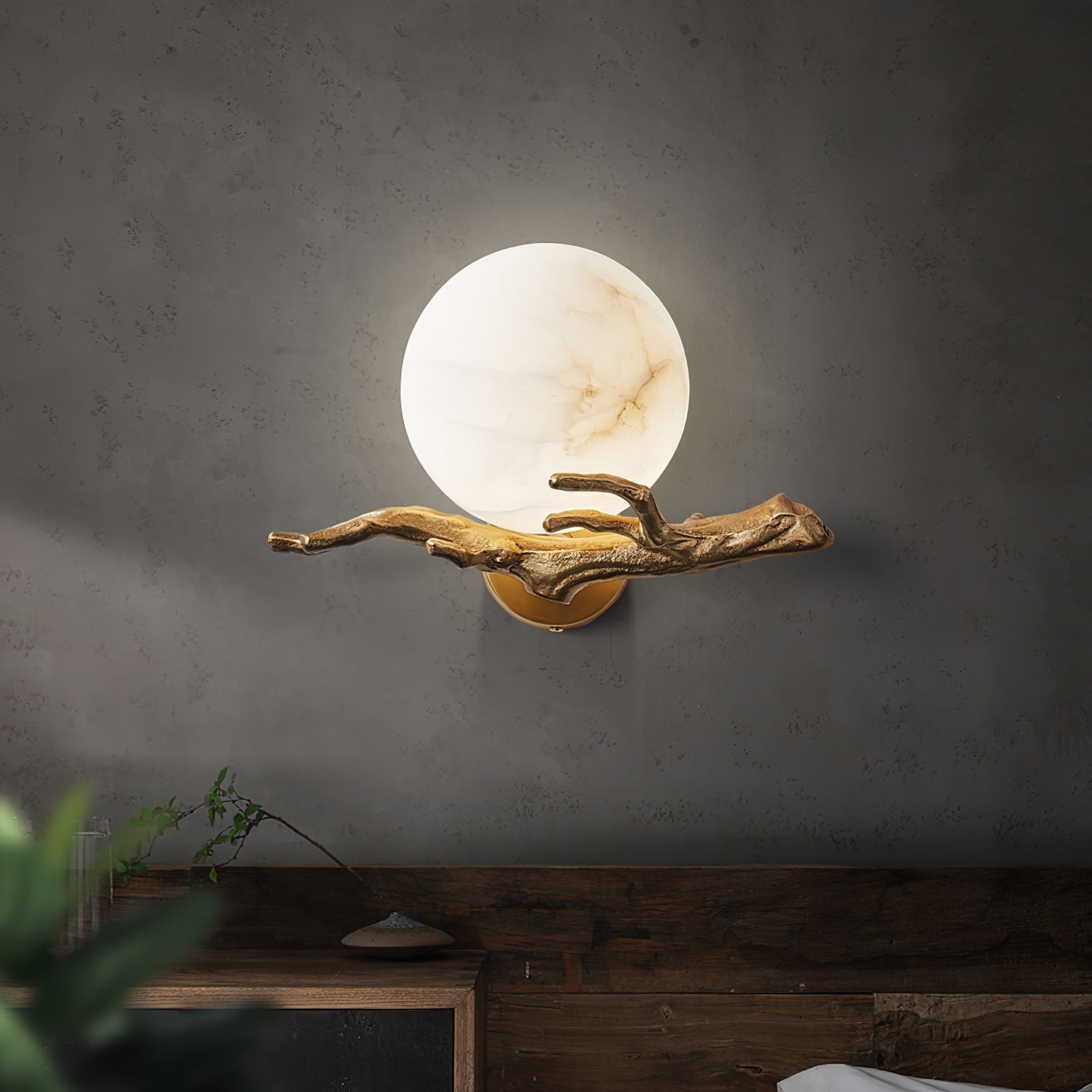 Ormirara Wall Lamp