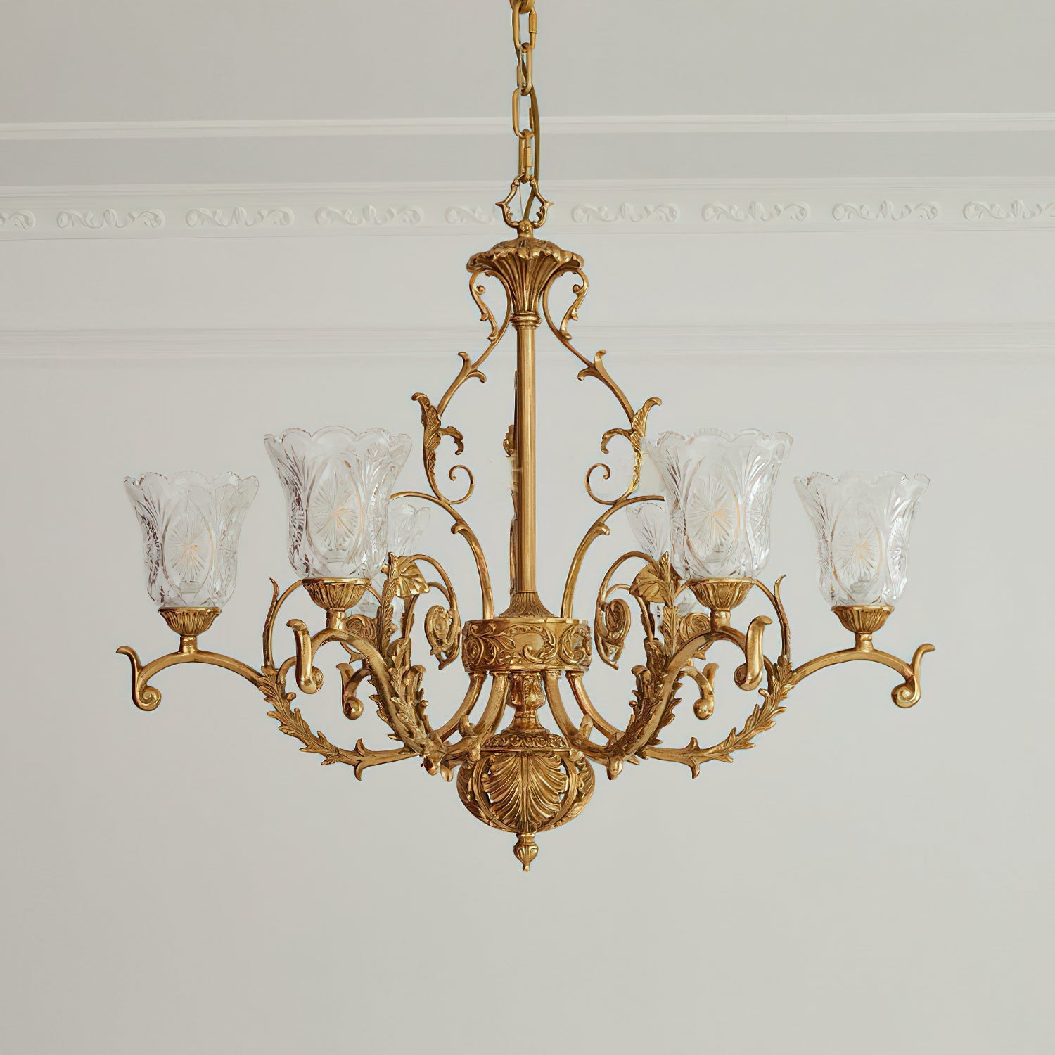 Dimensional graphic for the 8-head chandelier.