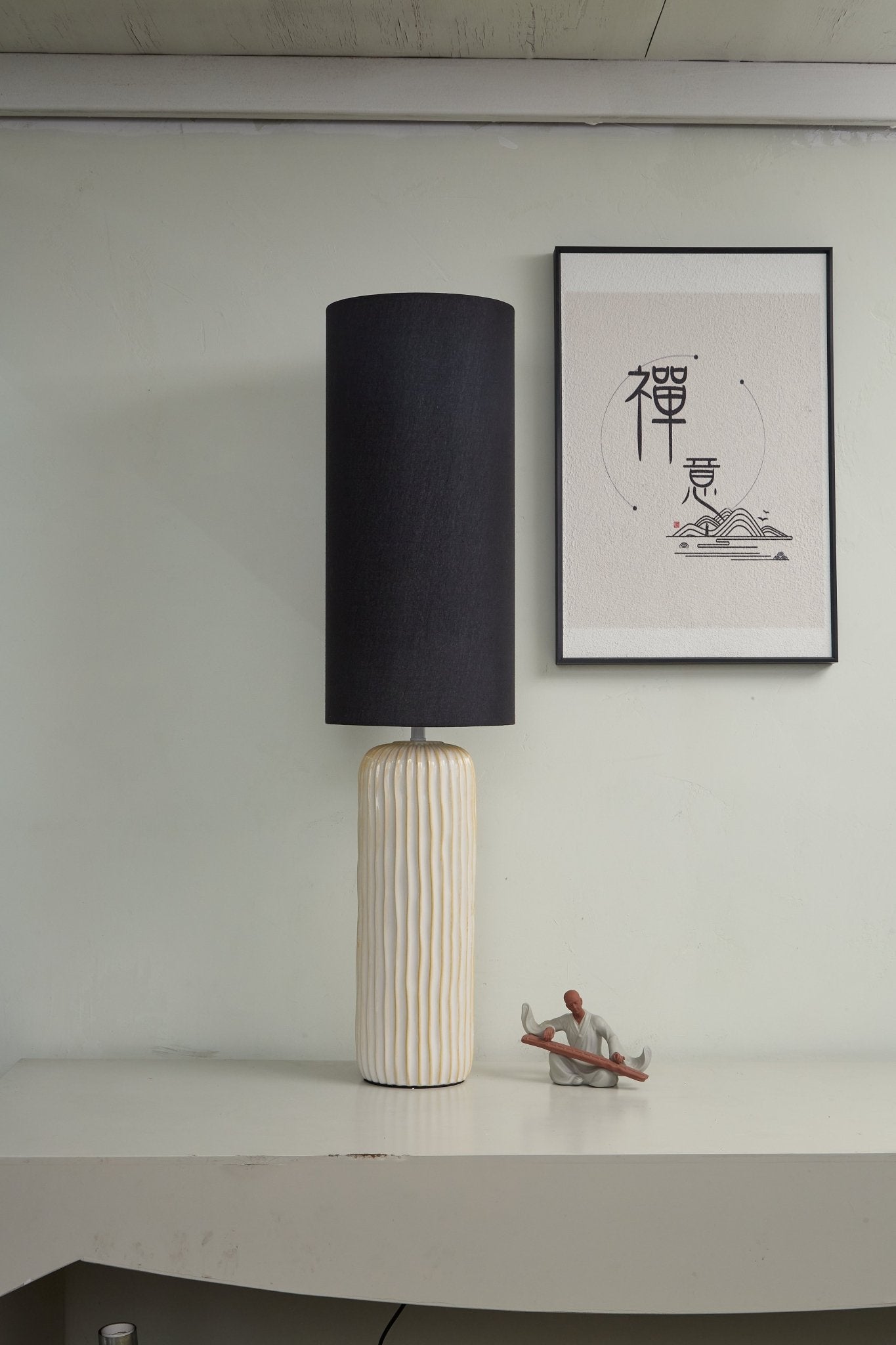 Ribbed Ceramic Column Table Lamp-Neutral Decor