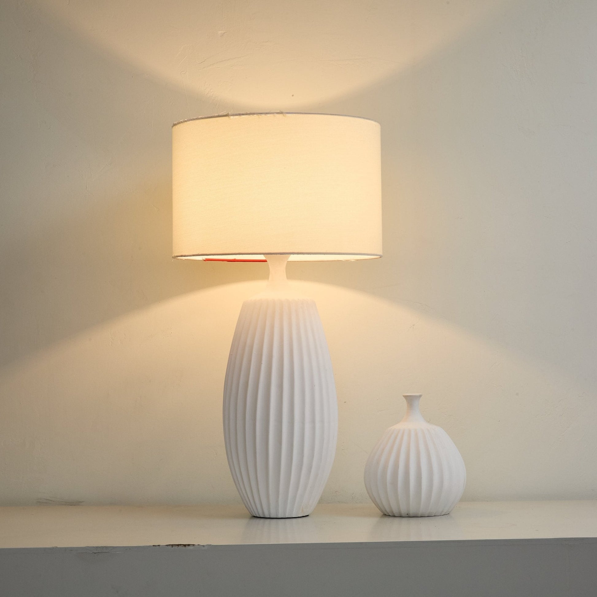 Ribbed Ceramic Table Lamp-Neutral Decor