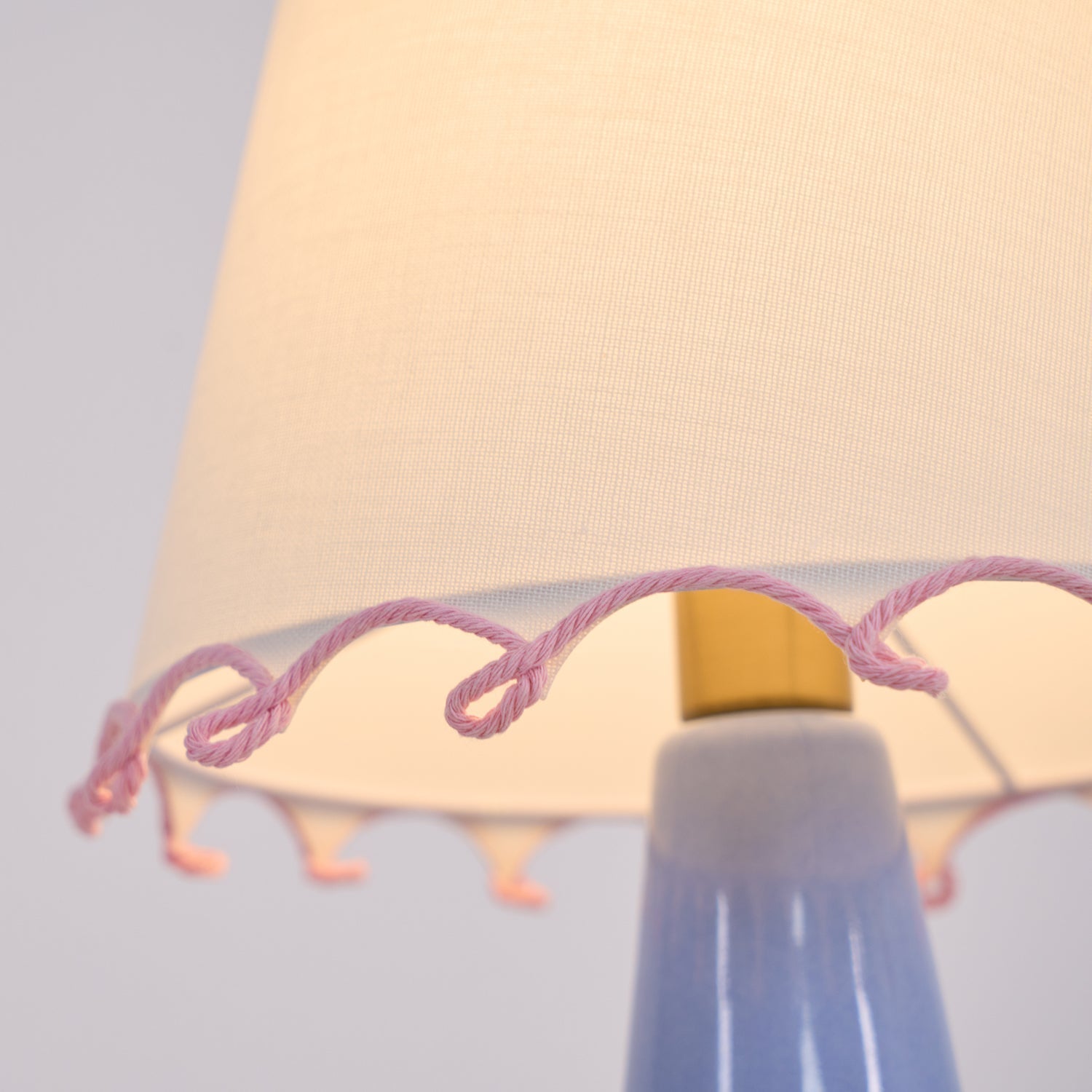Rhett Modern Ceramic Table Lamp-Neutral Decor