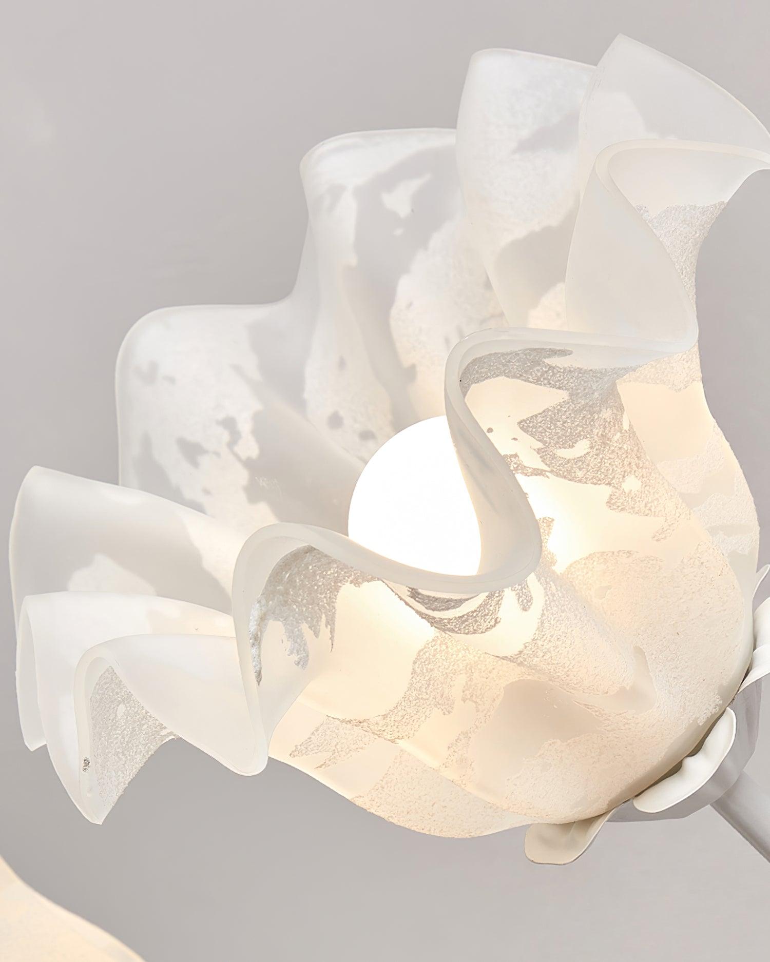 Lustra Chandelier Floral Glass-Neutral Decor