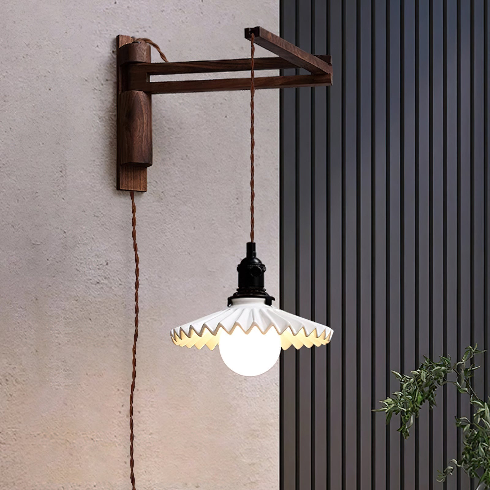 Orson Wall Lamp