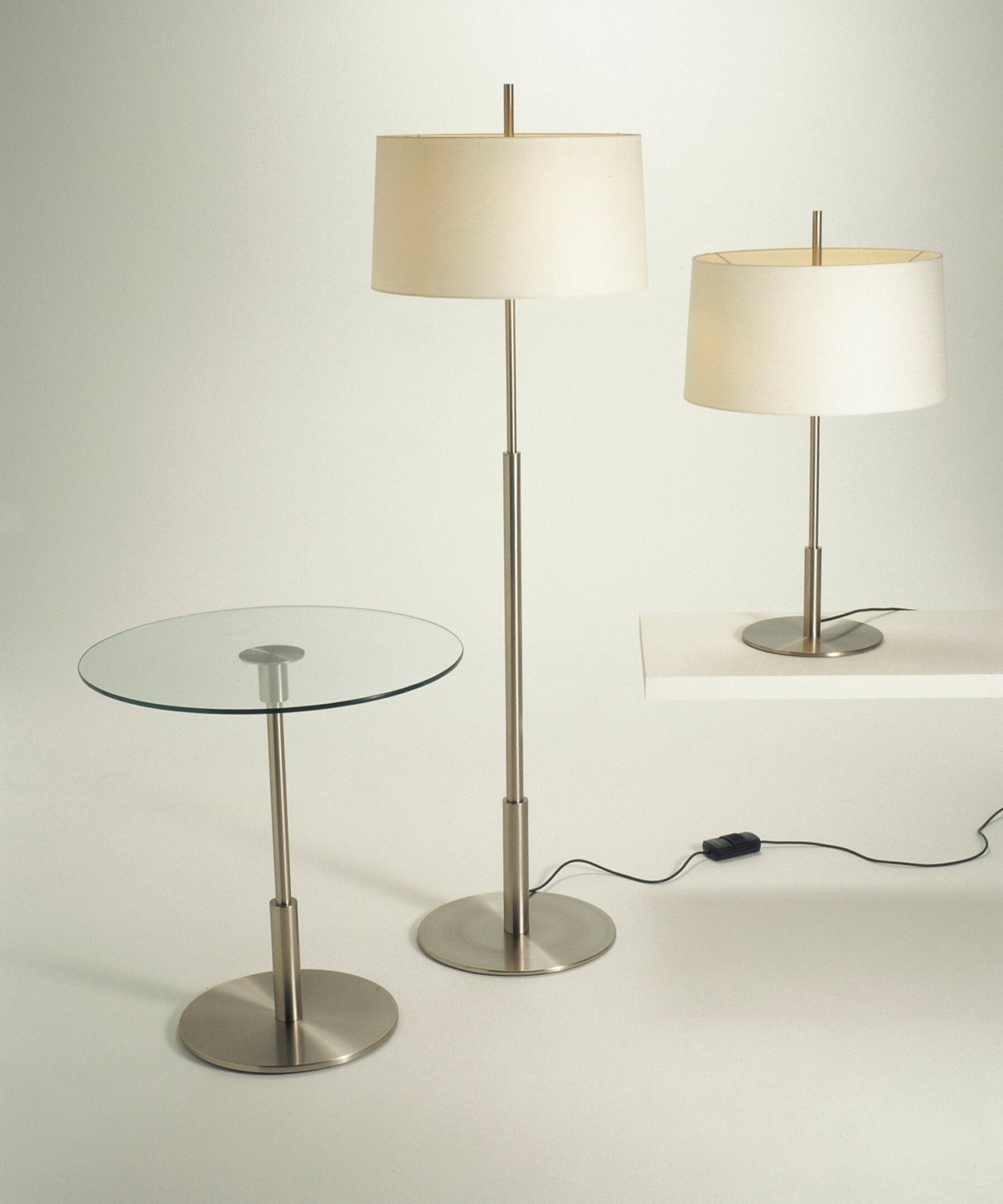 Brooks Minimalist Floor Lamp-Neutral Decor